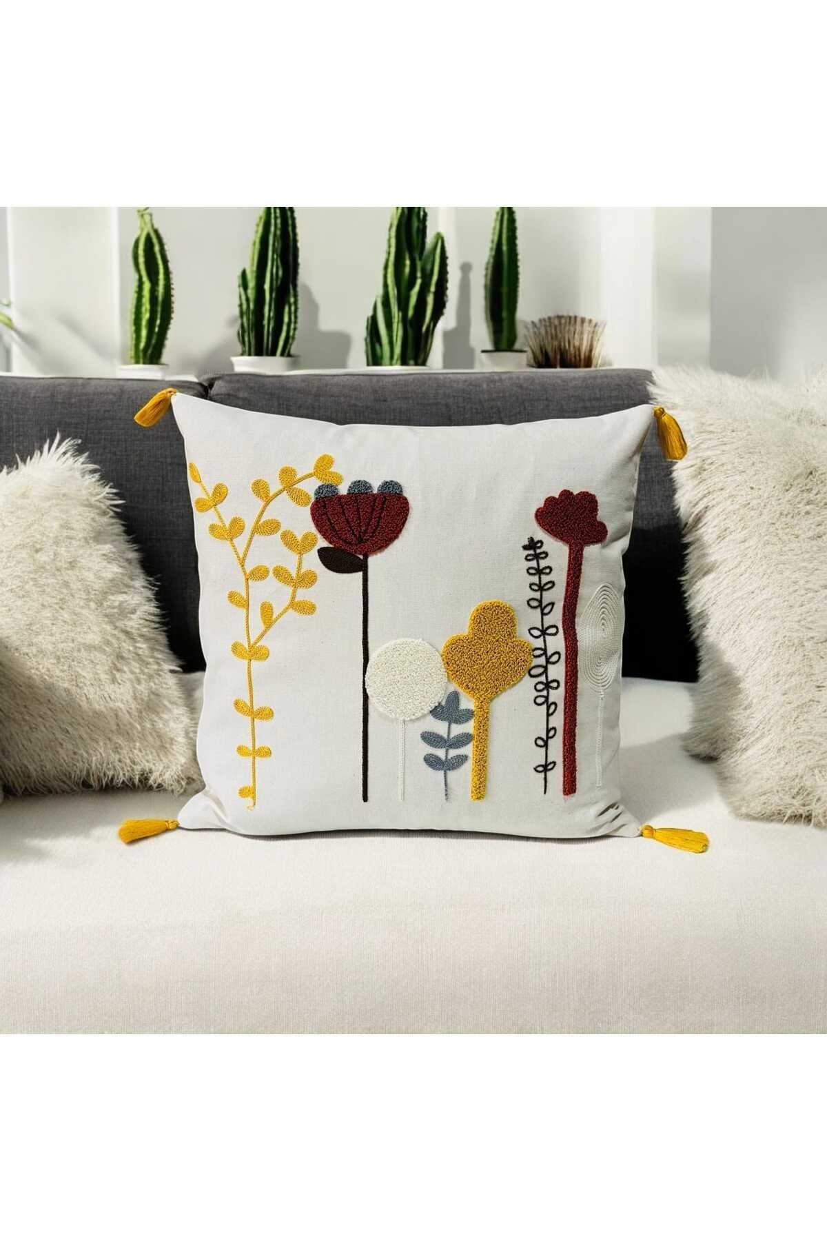 Punch Kaktüs Desen Sarı Ponponlu Kırlent 43x43 cm