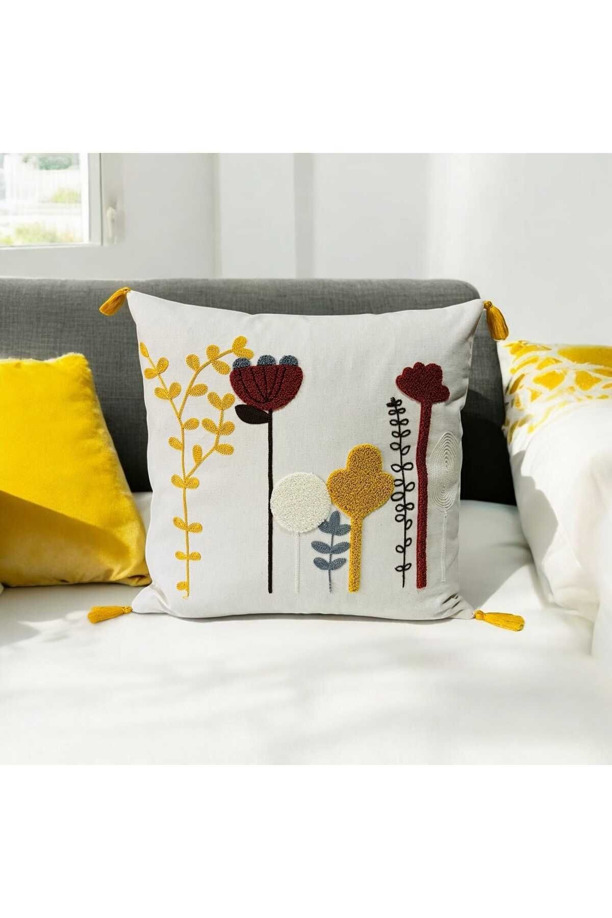 Punch Kaktüs Desen Sarı Ponponlu Kırlent 43x43 cm