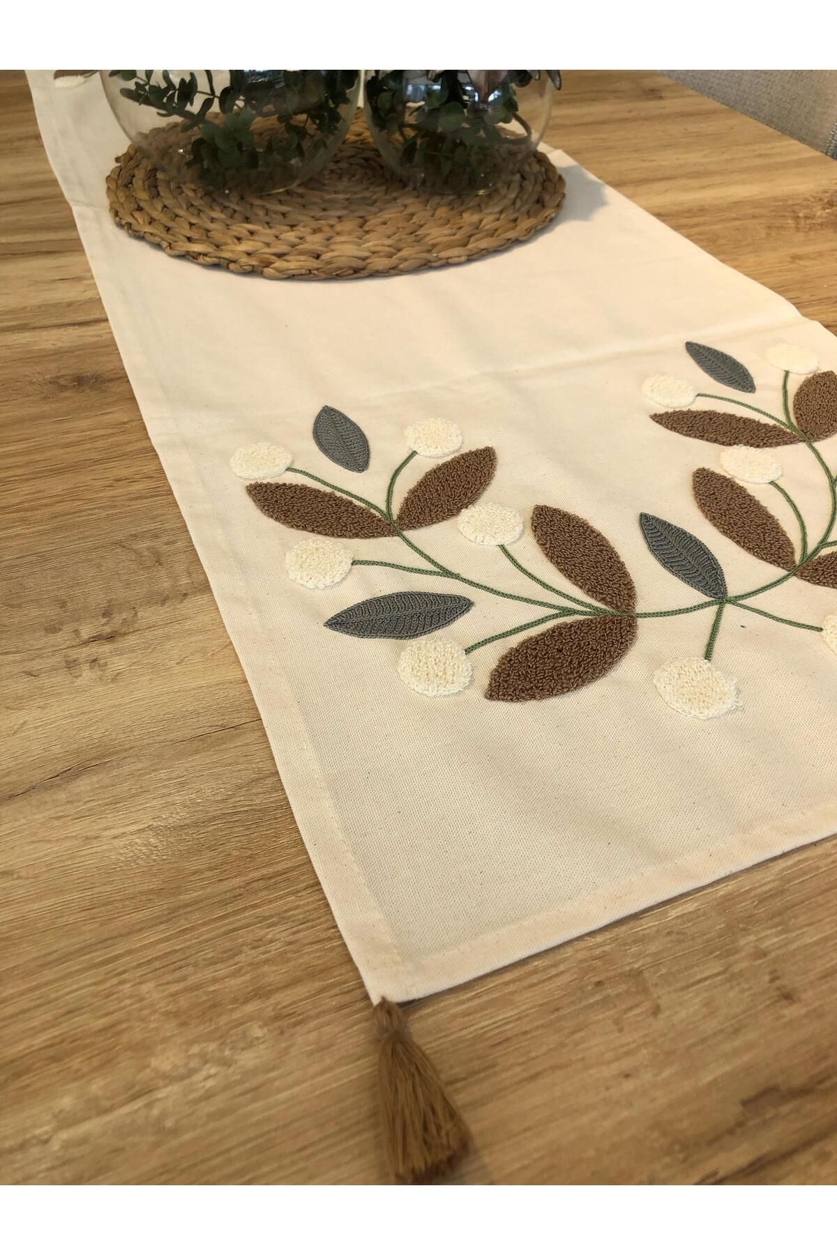 Punch Runner Kahve Papatya Ponponlu 35*140 cm