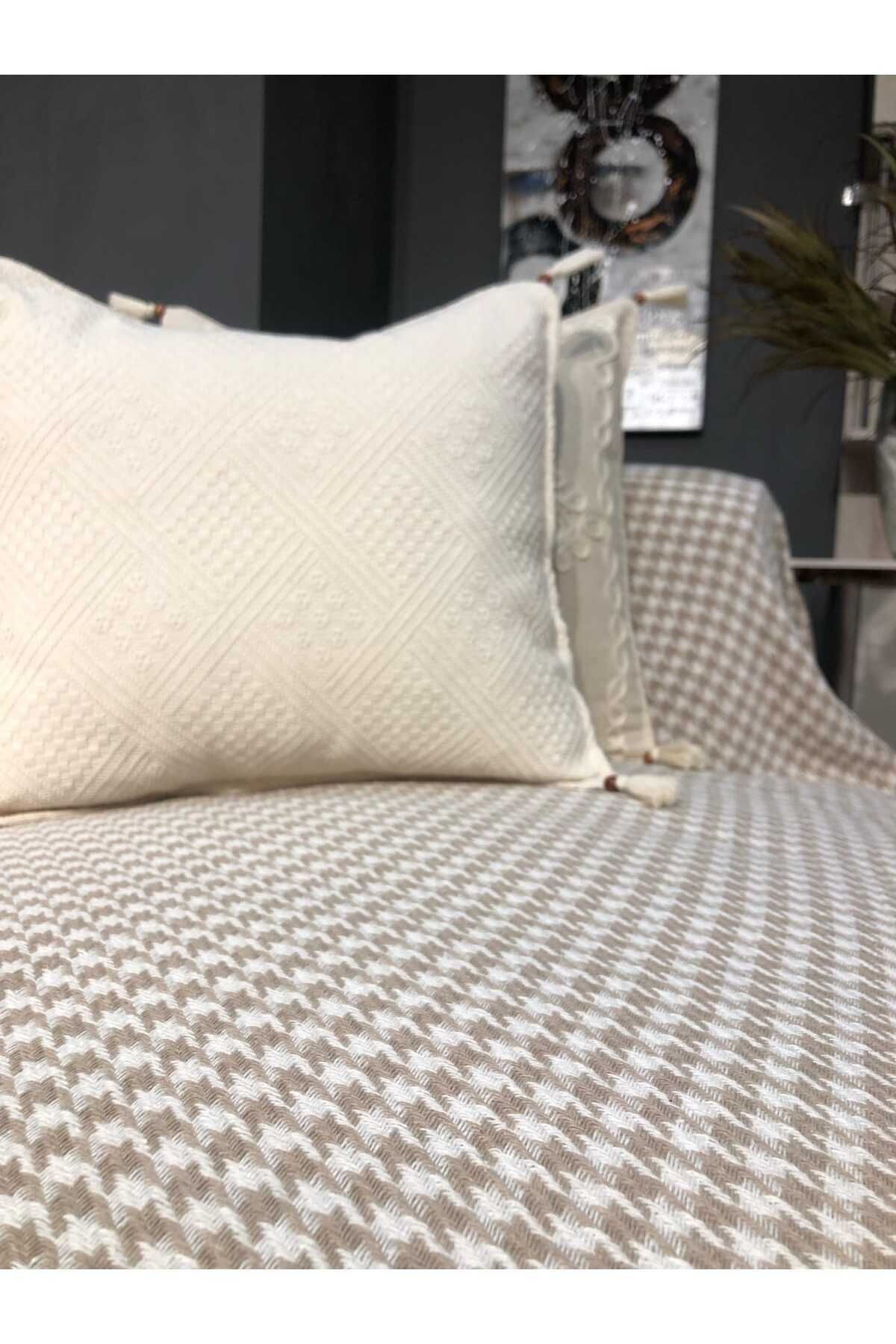 Kazayağı Desen Kolları Kapatan Saçaklı Koltuk Örtüsü Bej 170*300 Cm