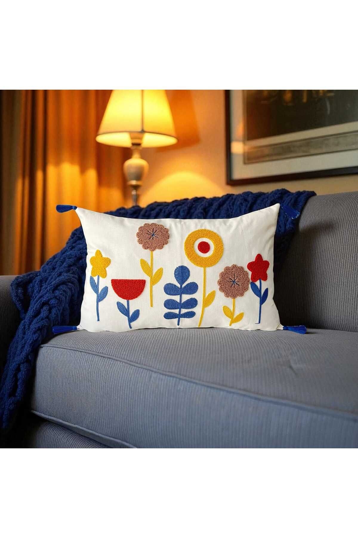 Punch Nakışlı Ponponlu Dikdörtgen Kırlent Kılıfı 2 Adet Duck Kumaş 35x55 cm