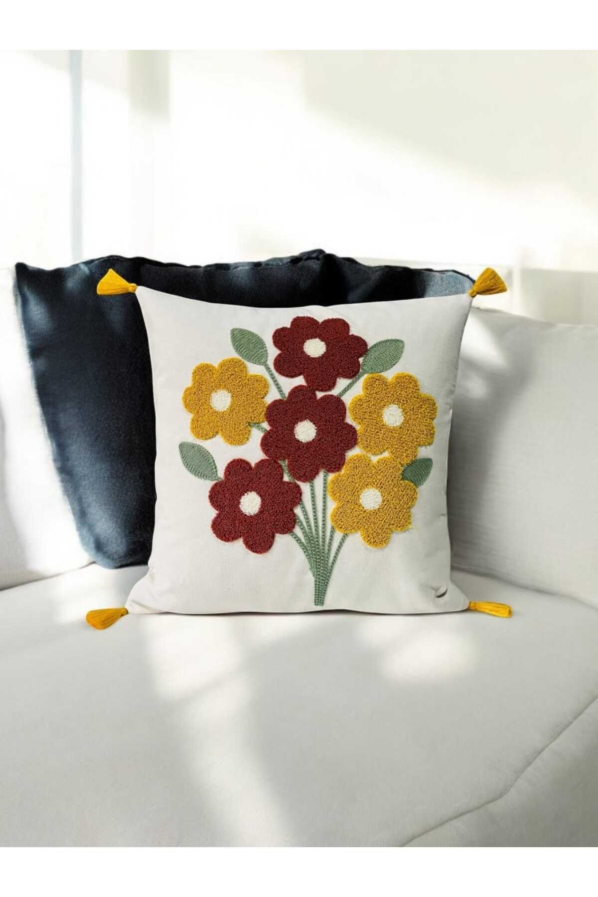 Punch Demet Desen Ponponlu Kırlent 43x43 cm