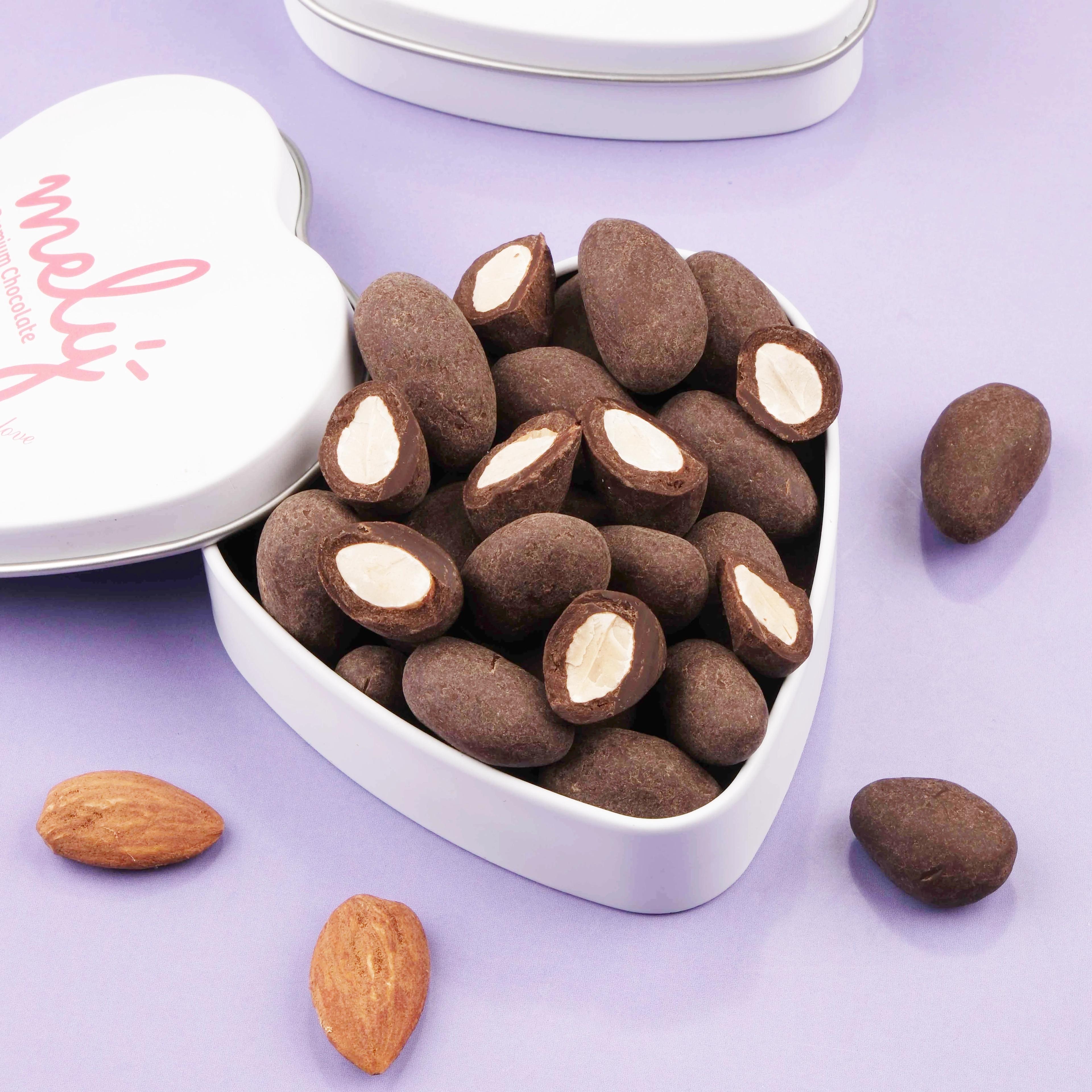 Çikolata Kaplı Mix Kalpli Kutu 80g - Beyaz