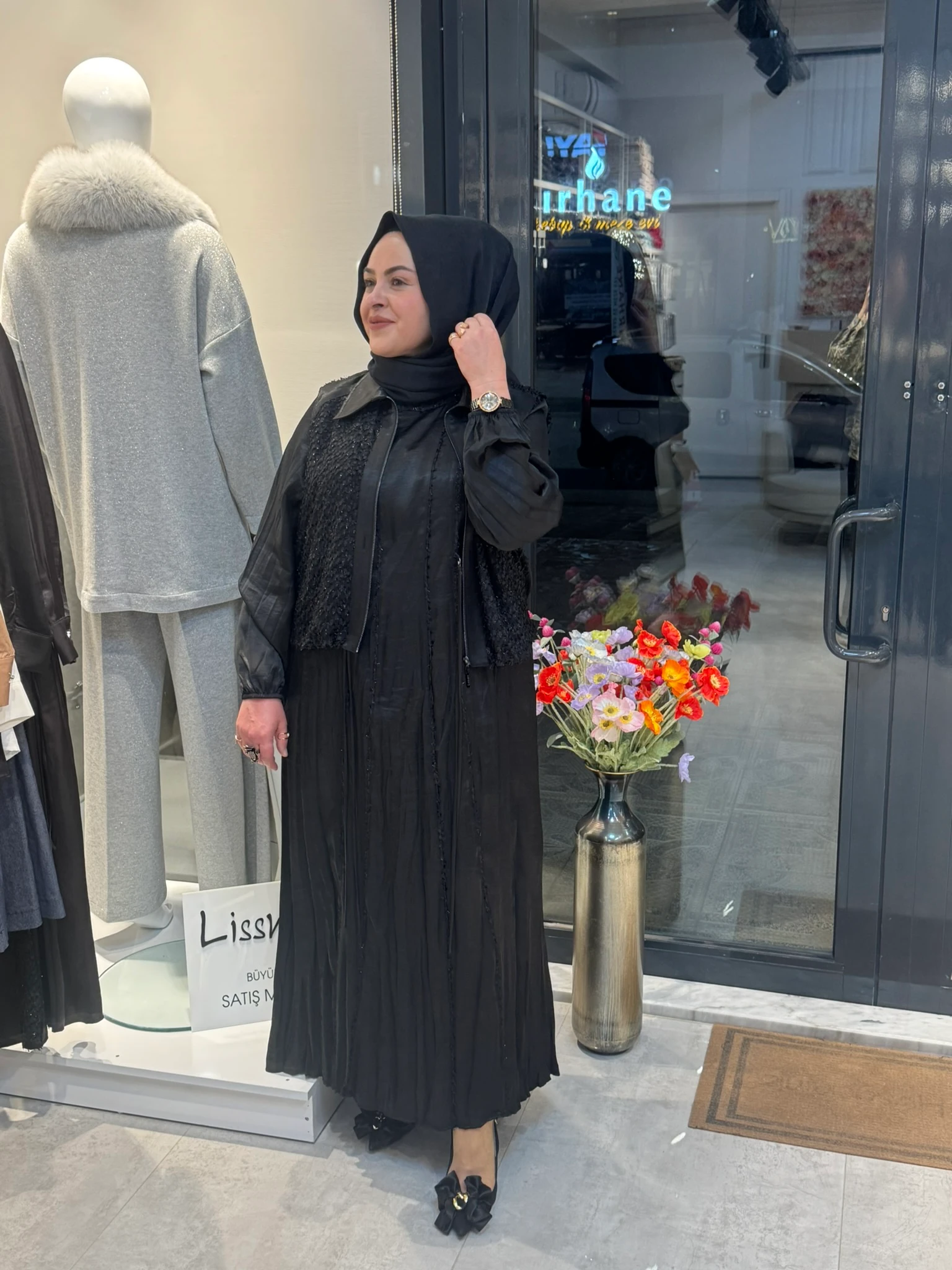 LİSSMORE PAYET YELEKLİ ELBİSE