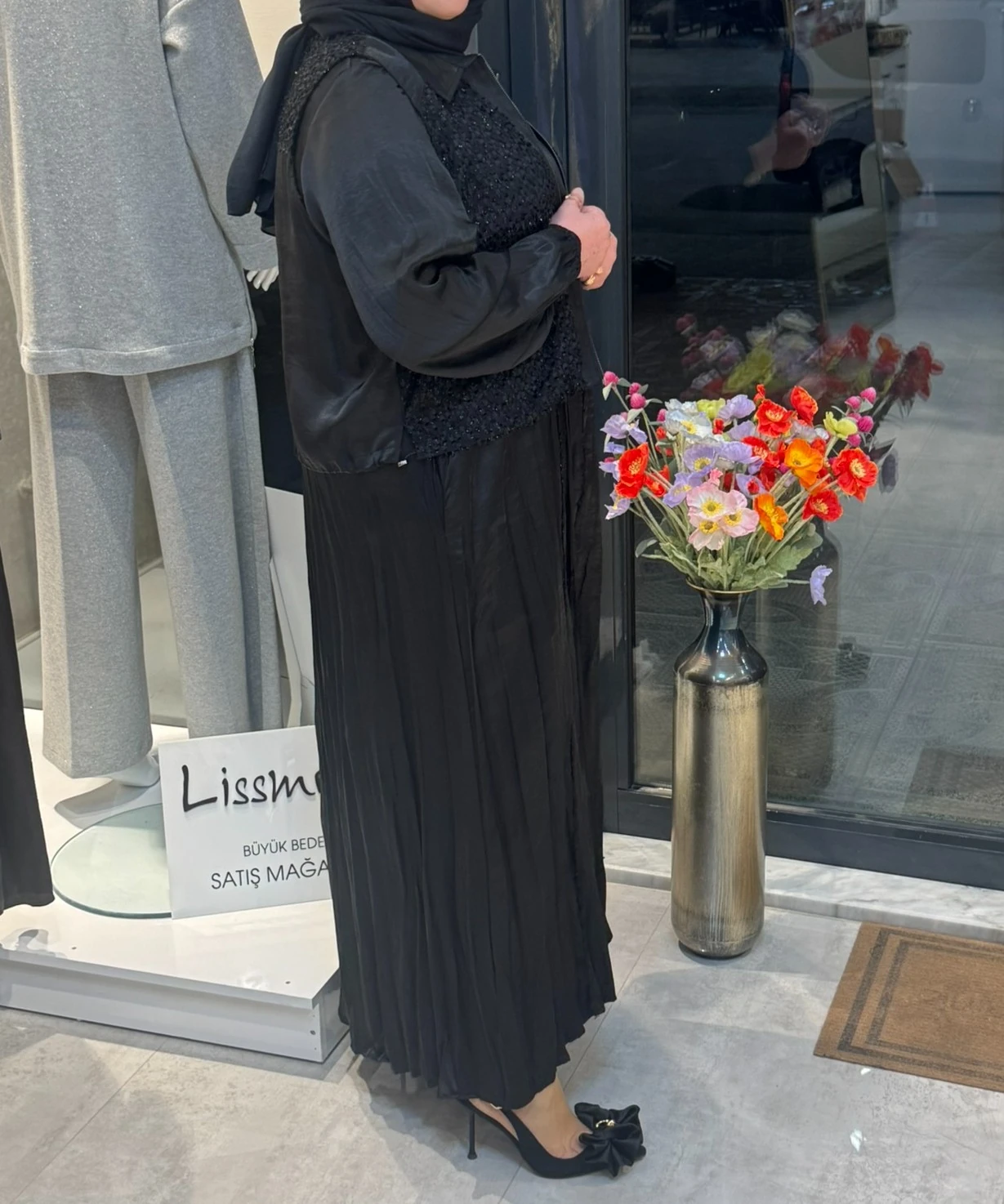 LİSSMORE PAYET YELEKLİ ELBİSE