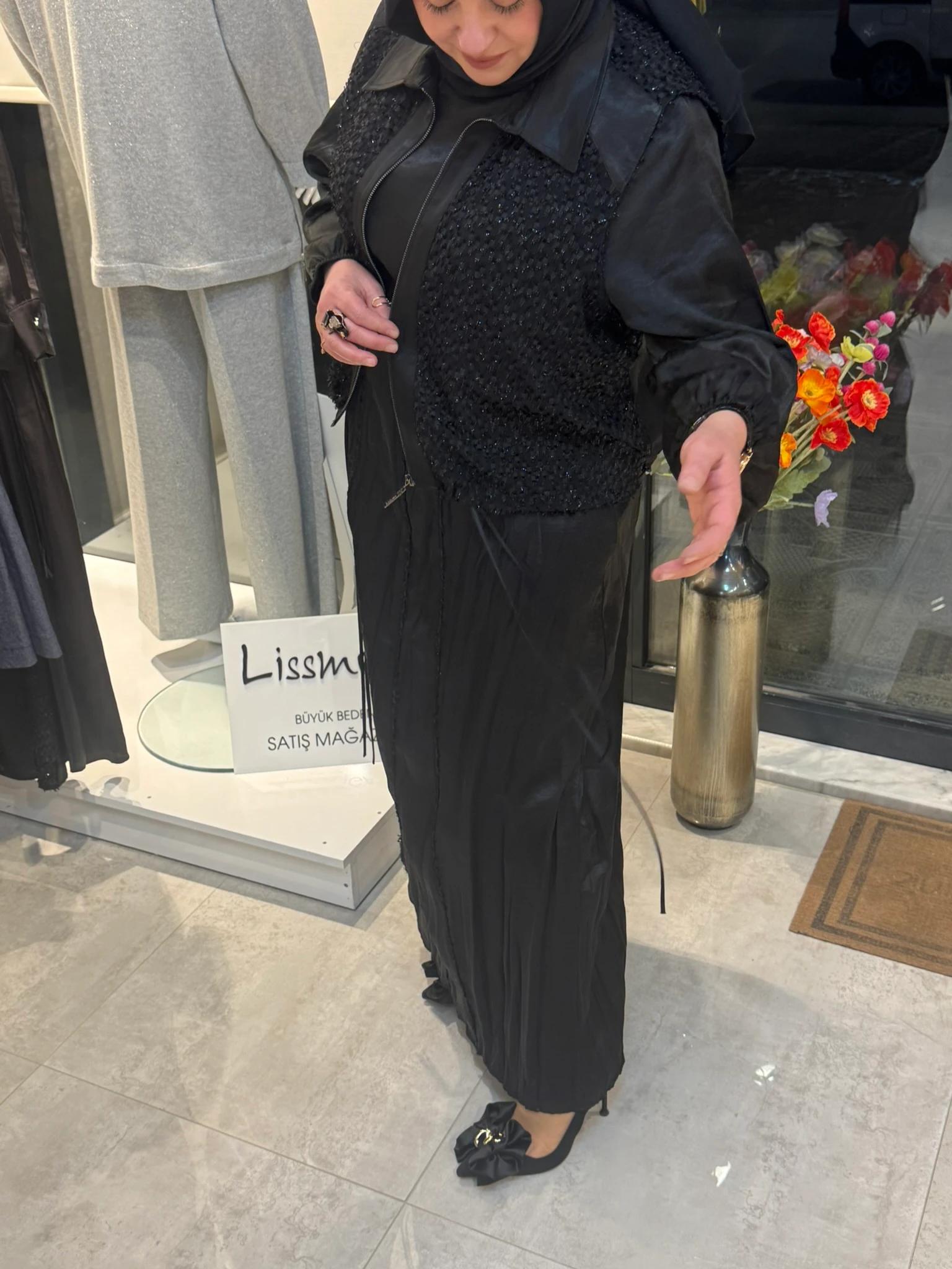 LİSSMORE PAYET YELEKLİ ELBİSE