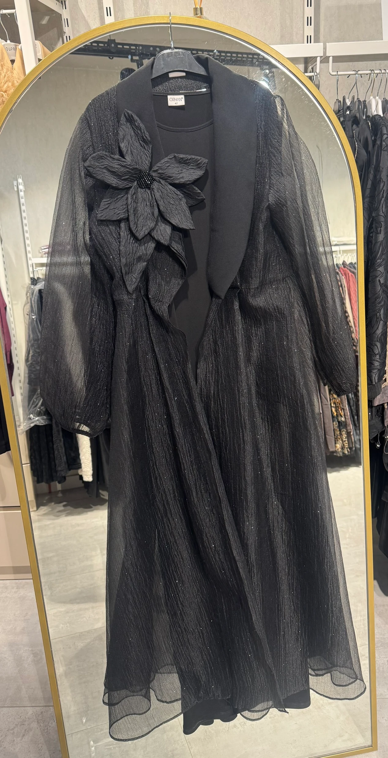 ORHAN PARILTILI - İÇ ELBİSELİ- SİYAH ABAYA 