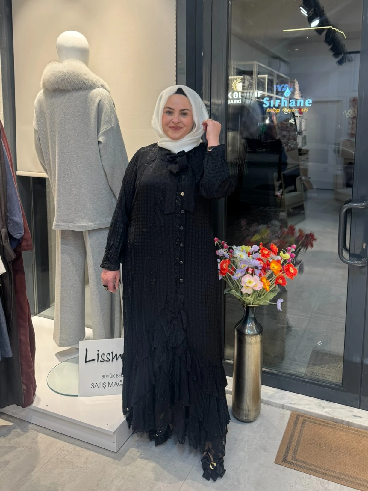 LİSSMORE GÜPÜRLÜ SİYAH ELBİSE