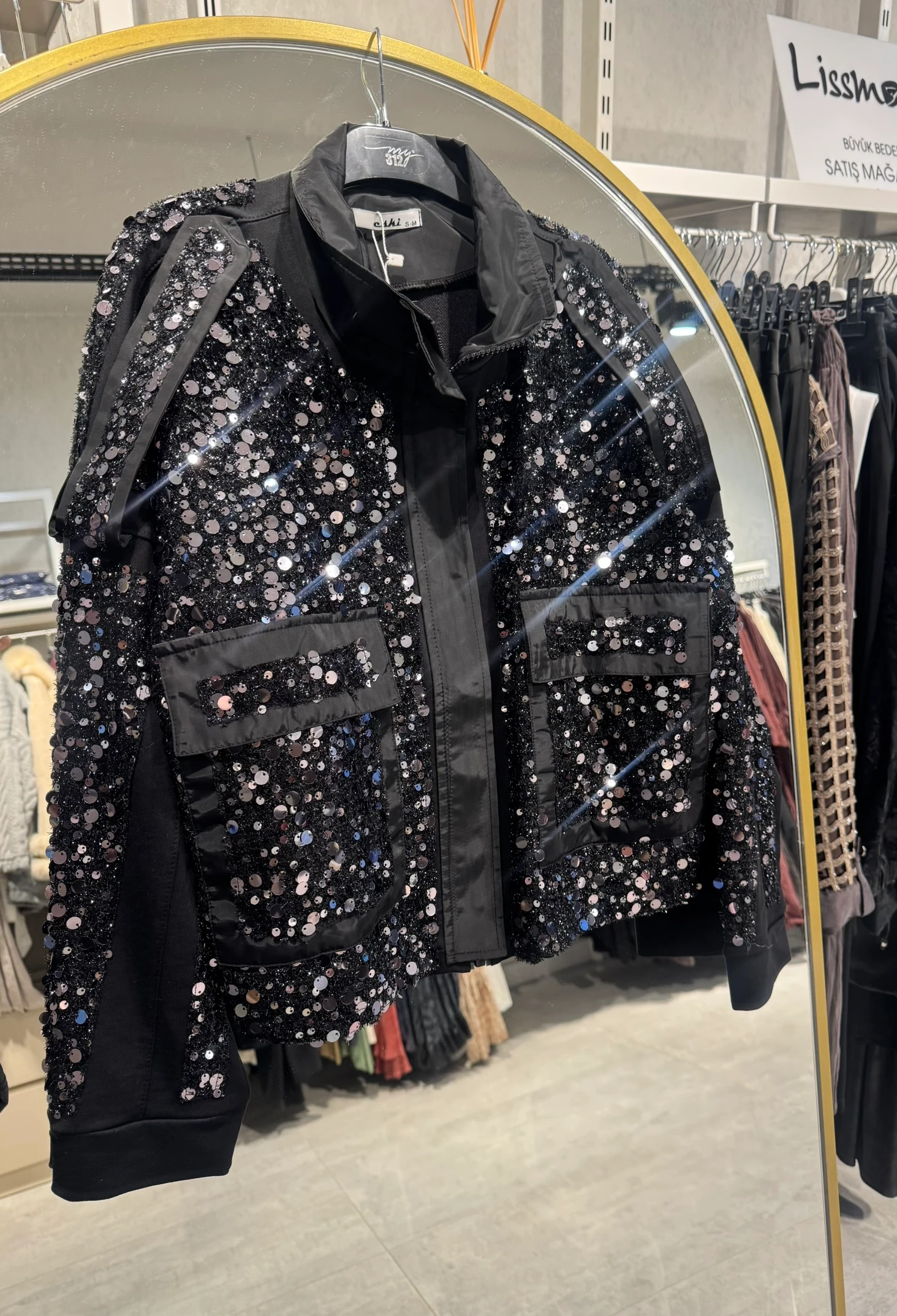 PAYETLİ ÖZEL TASARIM CEKET