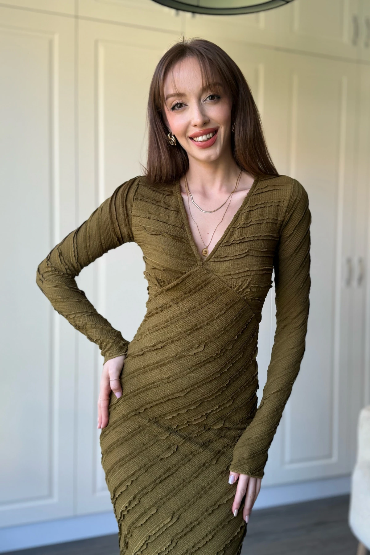 Fırfırlı V Yaka Haki Midi Elbise