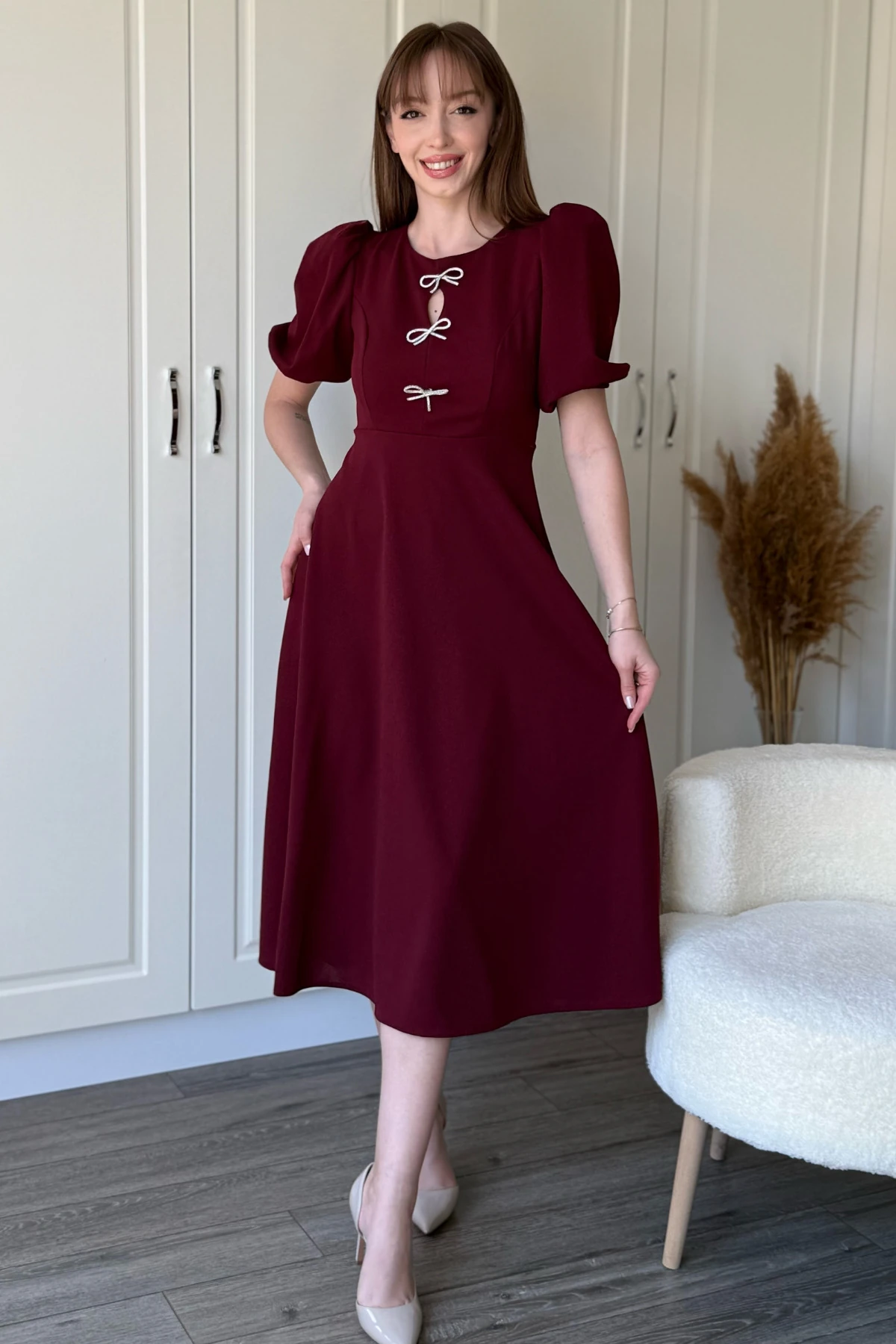 Balon Kol Kurdele Aksesuarı Çıkarılabilir Midi Bordo Elbise