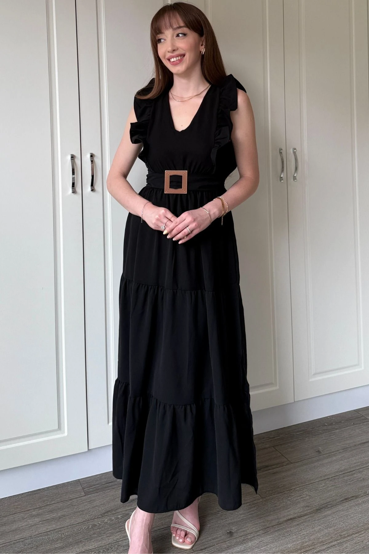  Kol Fırfırlı Yırtmaçlı Uzun Elbise