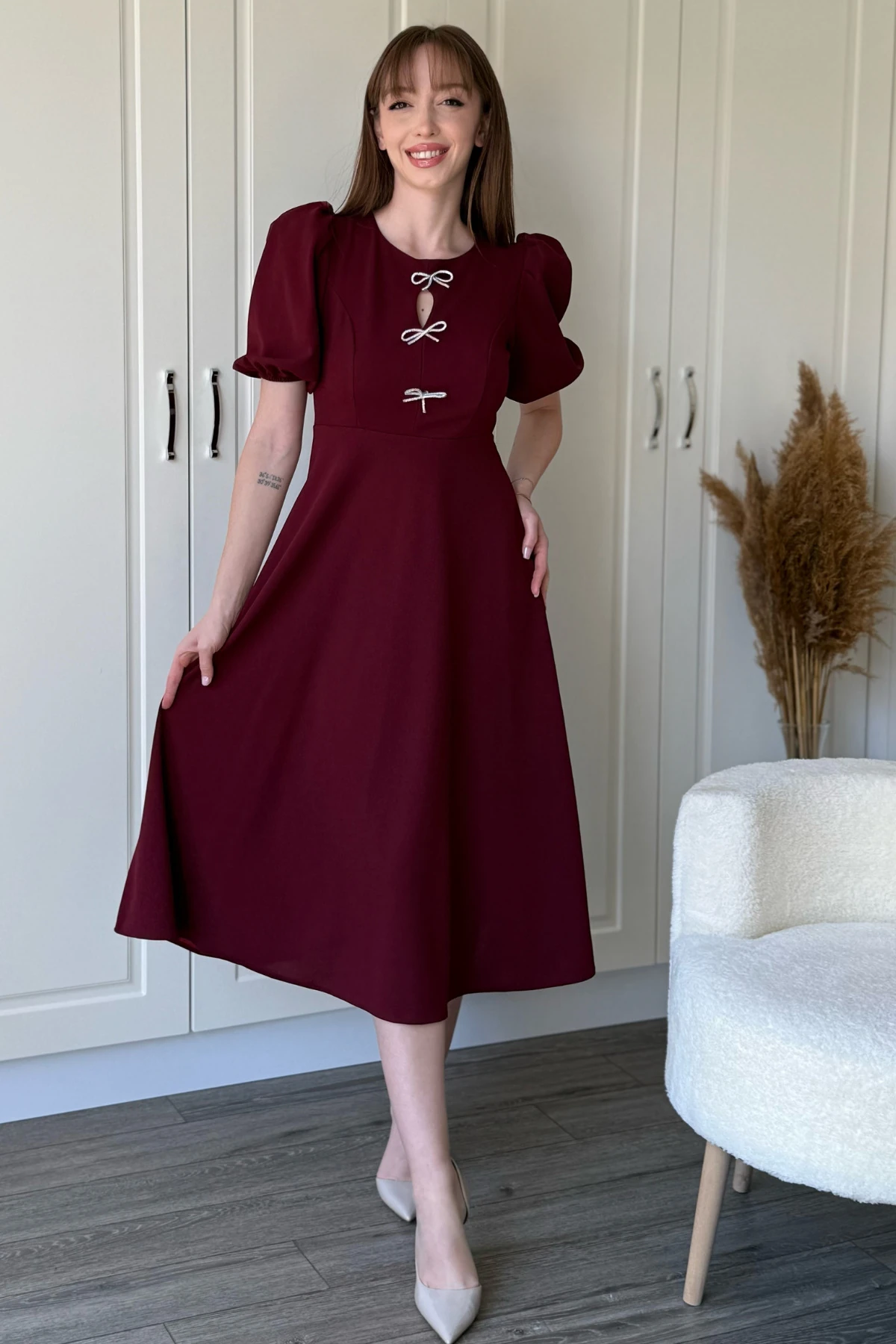 Balon Kol Kurdele Aksesuarı Çıkarılabilir Midi Bordo Elbise