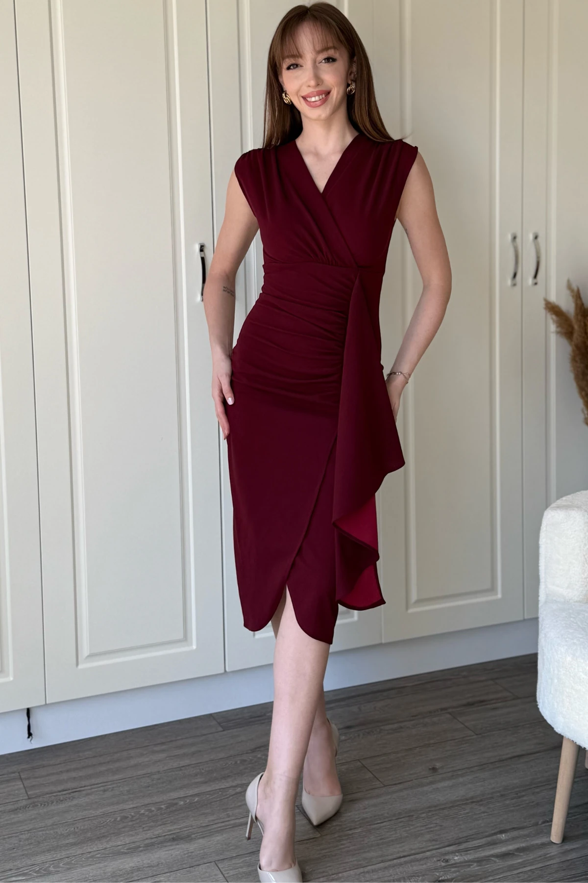 Fırfır Detaylı Kruvaze Yaka Midi Bordo Elbise