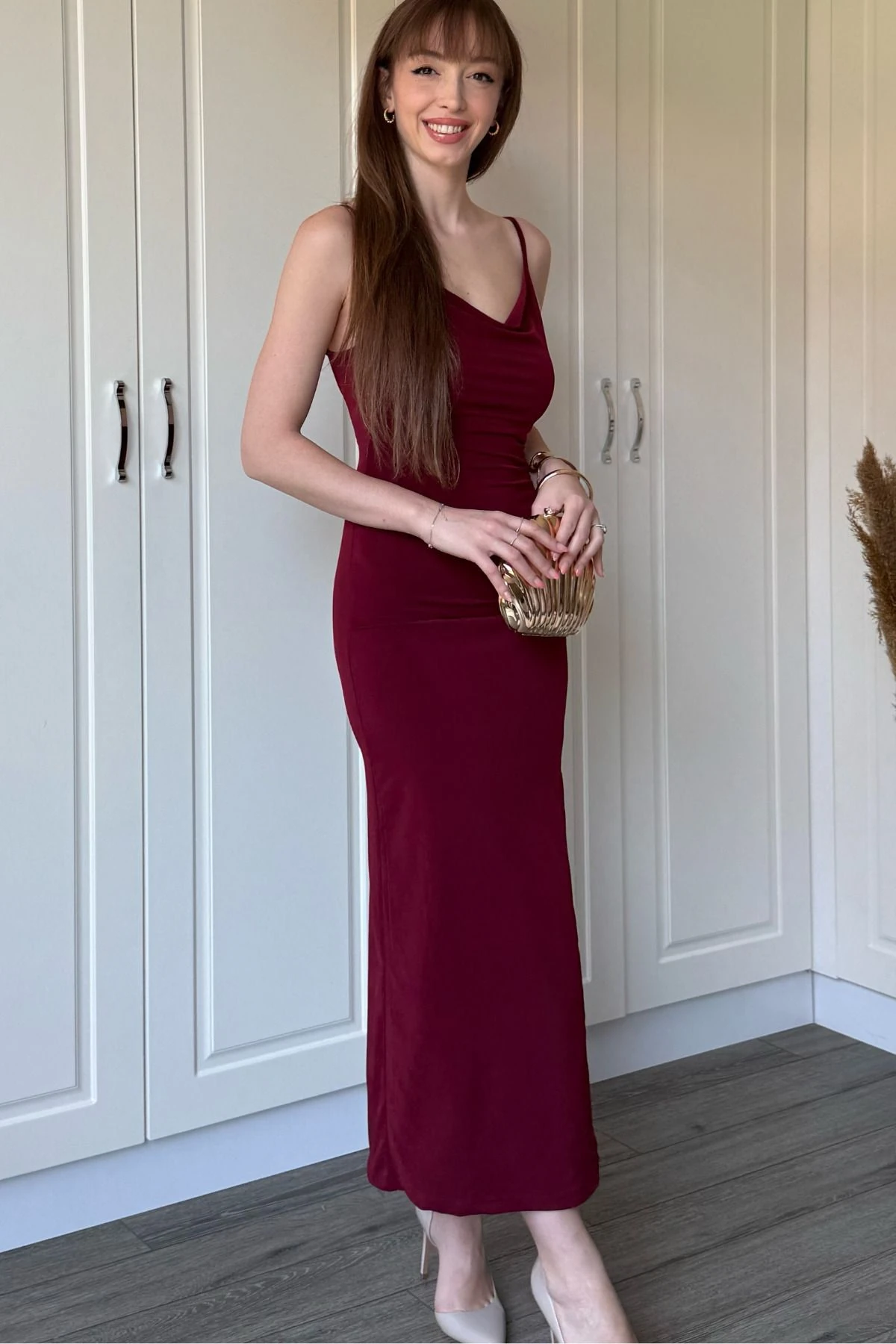 Sandy Kumaş Degaje Yaka  Uzun Elbise