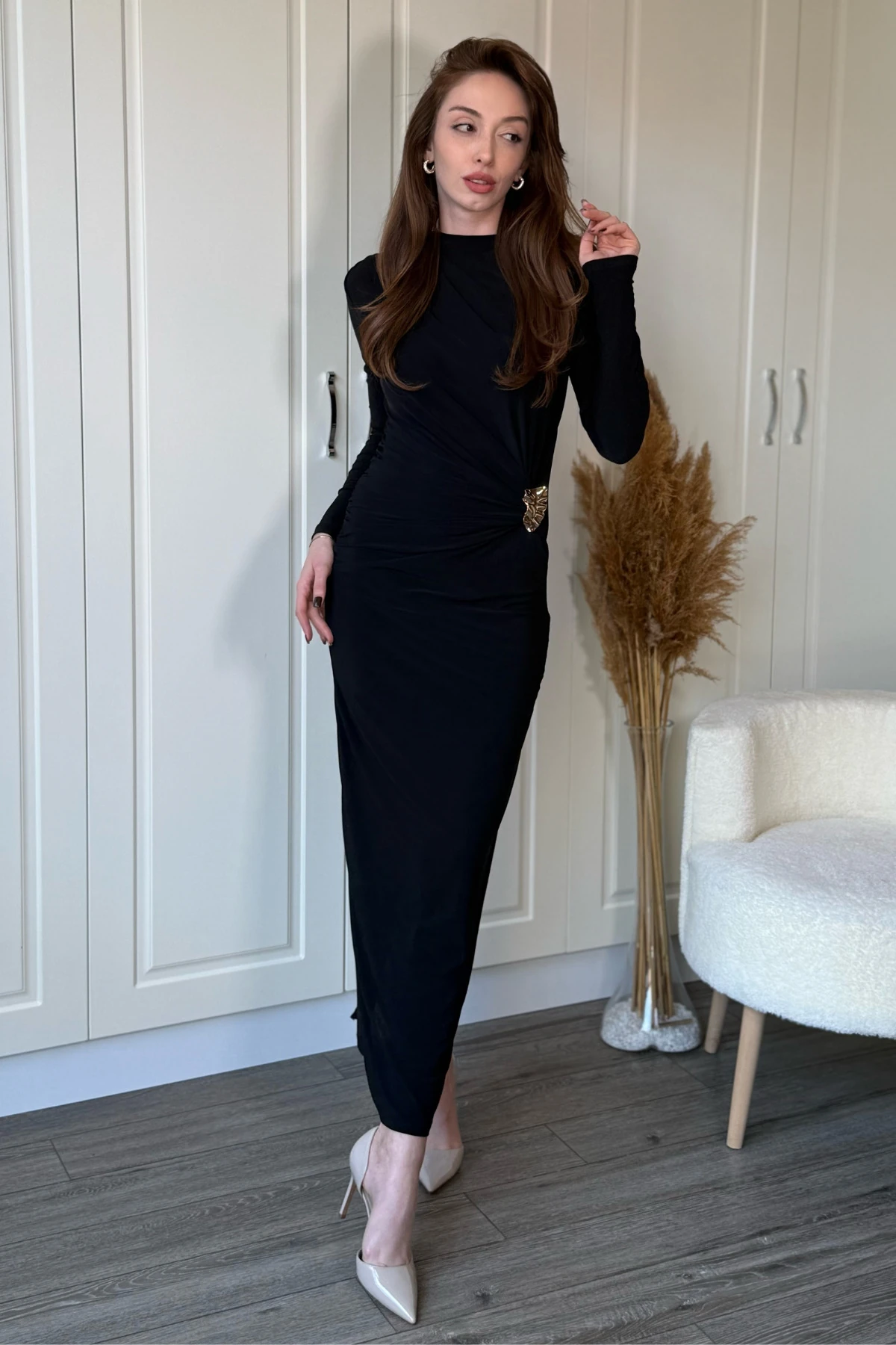 Omuz Drapeli Bel Aksesuarlı Maxi Elbise