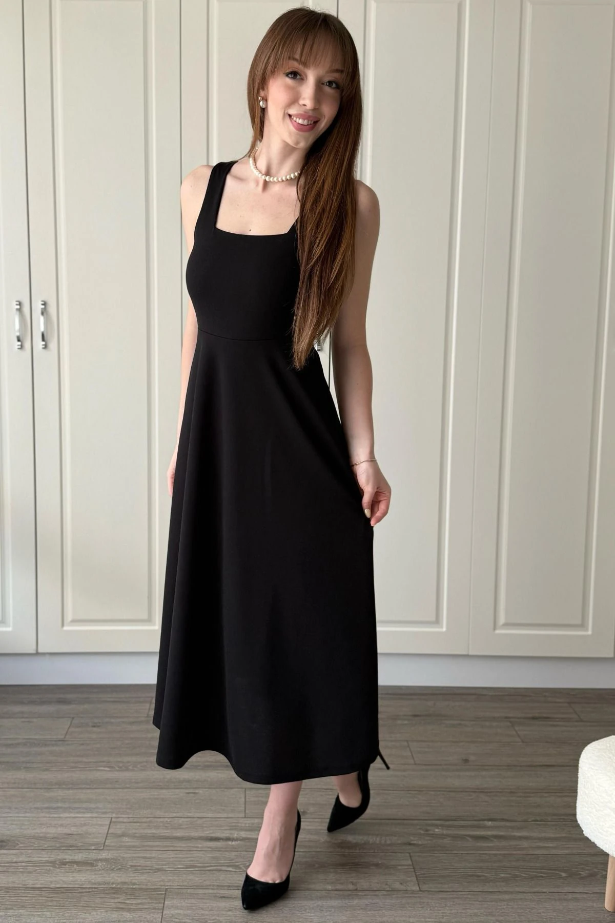 Kare Yaka Askılı Midi Elbise