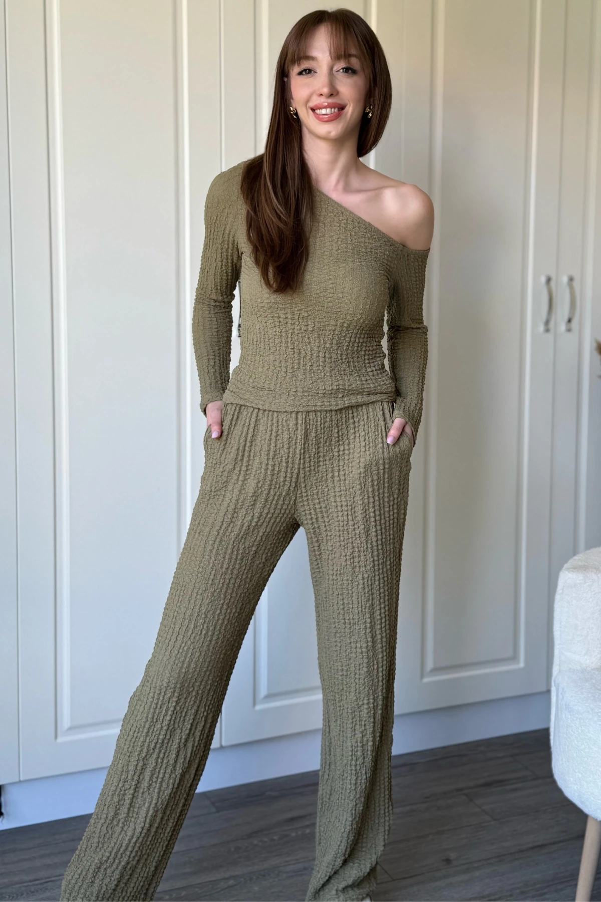 Gofre Kumaş Tek Omuz Detaylı Haki Takım