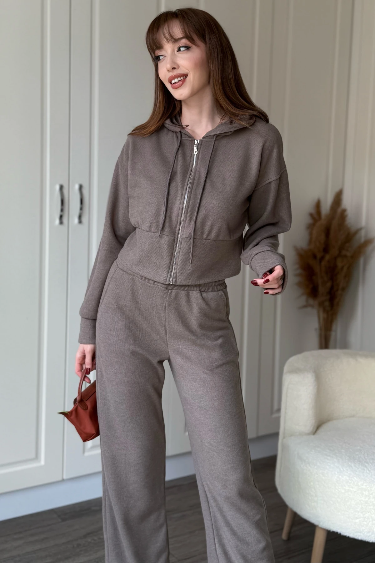 Kapüşonlu Fermuarlı Crop Selanik Kumaş Hırka Takım