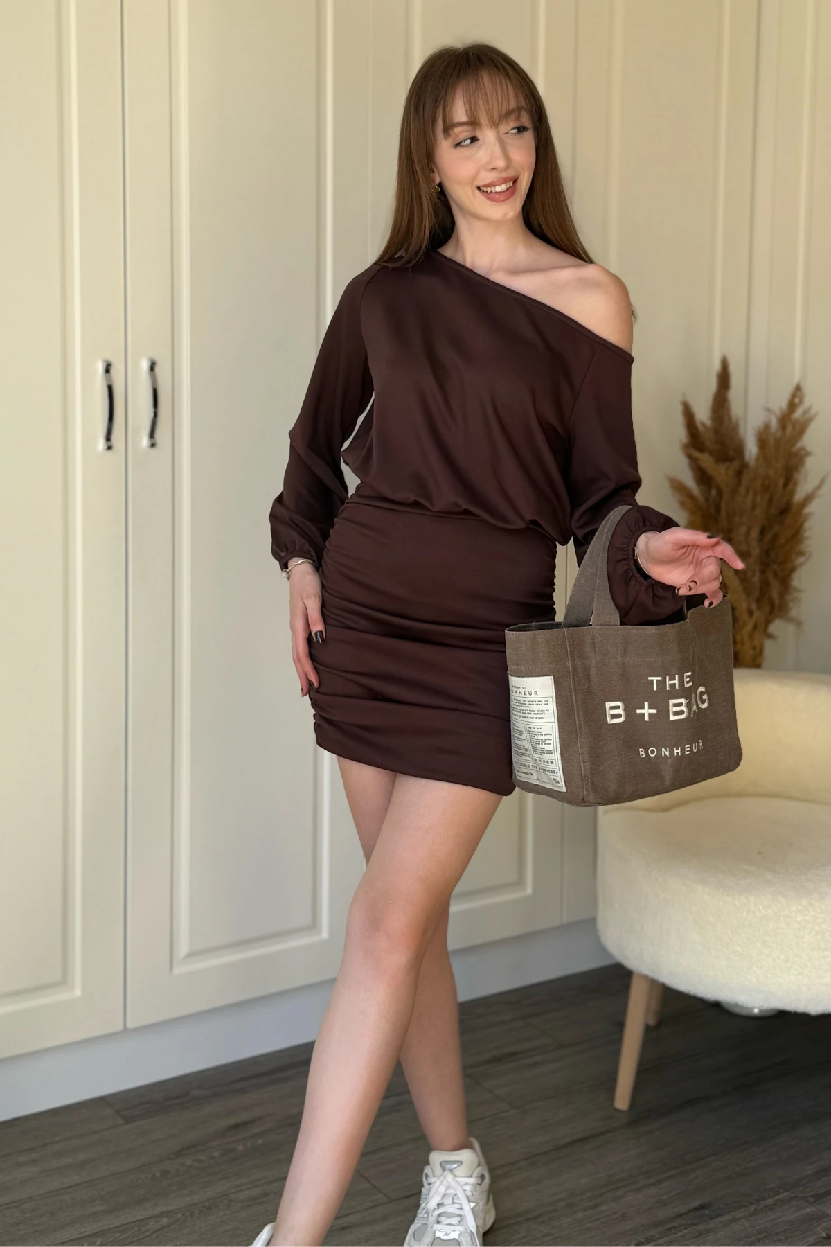 Kayık Yaka Modal Kumaş Cool Eteği Ayarlanabilir Mini Elbise