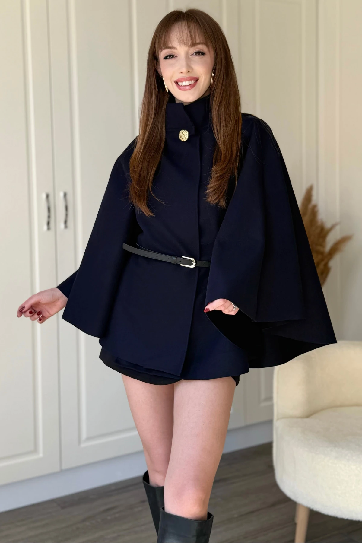 Kemeri Çıkarılabilir Gold Düğmeli Kaşe Panço