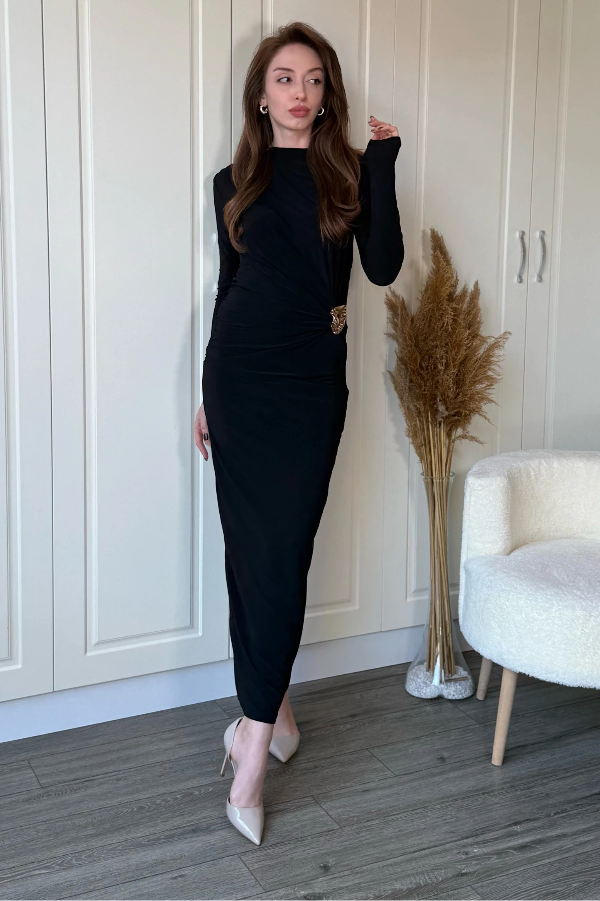 Omuz Drapeli Bel Aksesuarlı Maxi Elbise