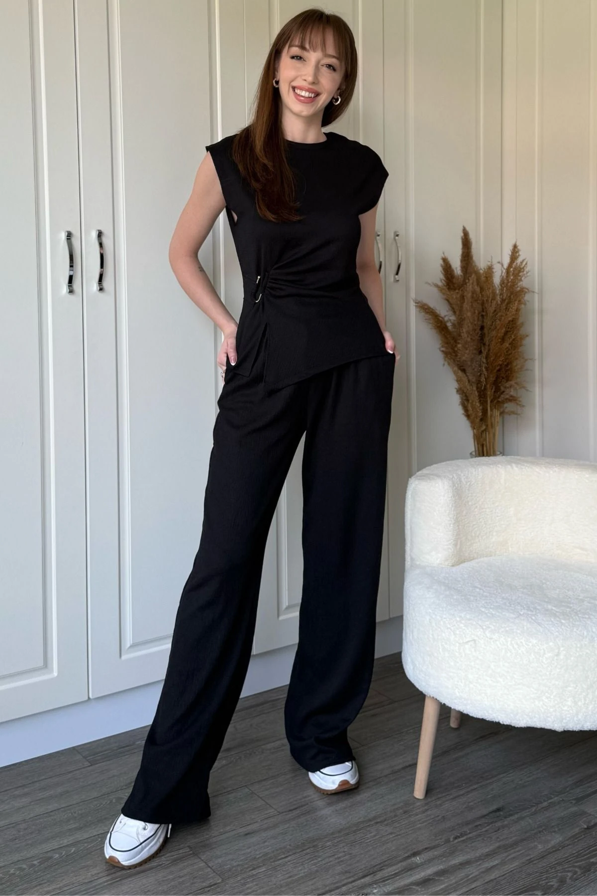 Aksesuar Detaylı Kahverengi Pantolon Takım