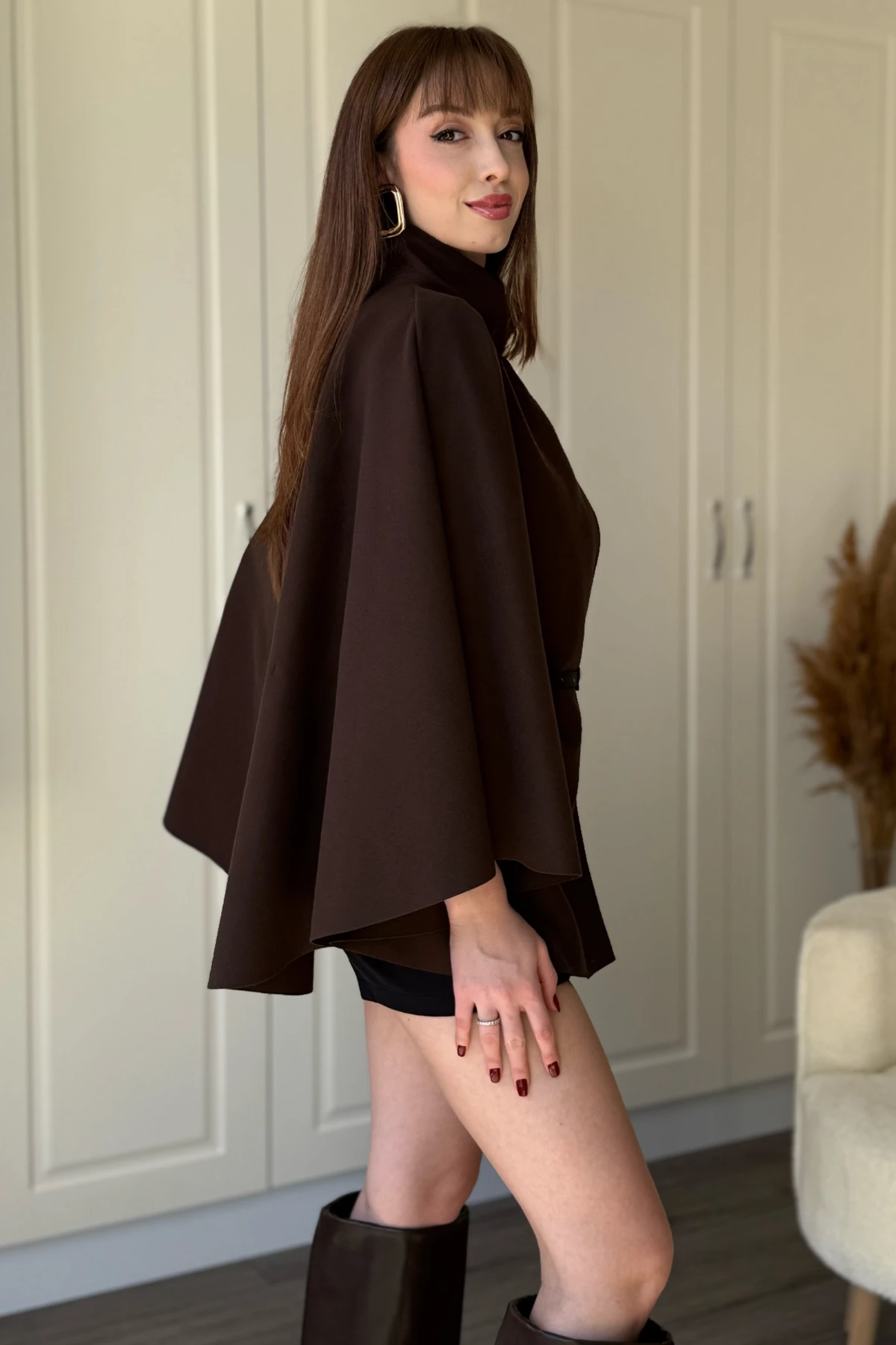 Kemeri Çıkarılabilir Gold Düğmeli Kahverengi Kaşe Panço