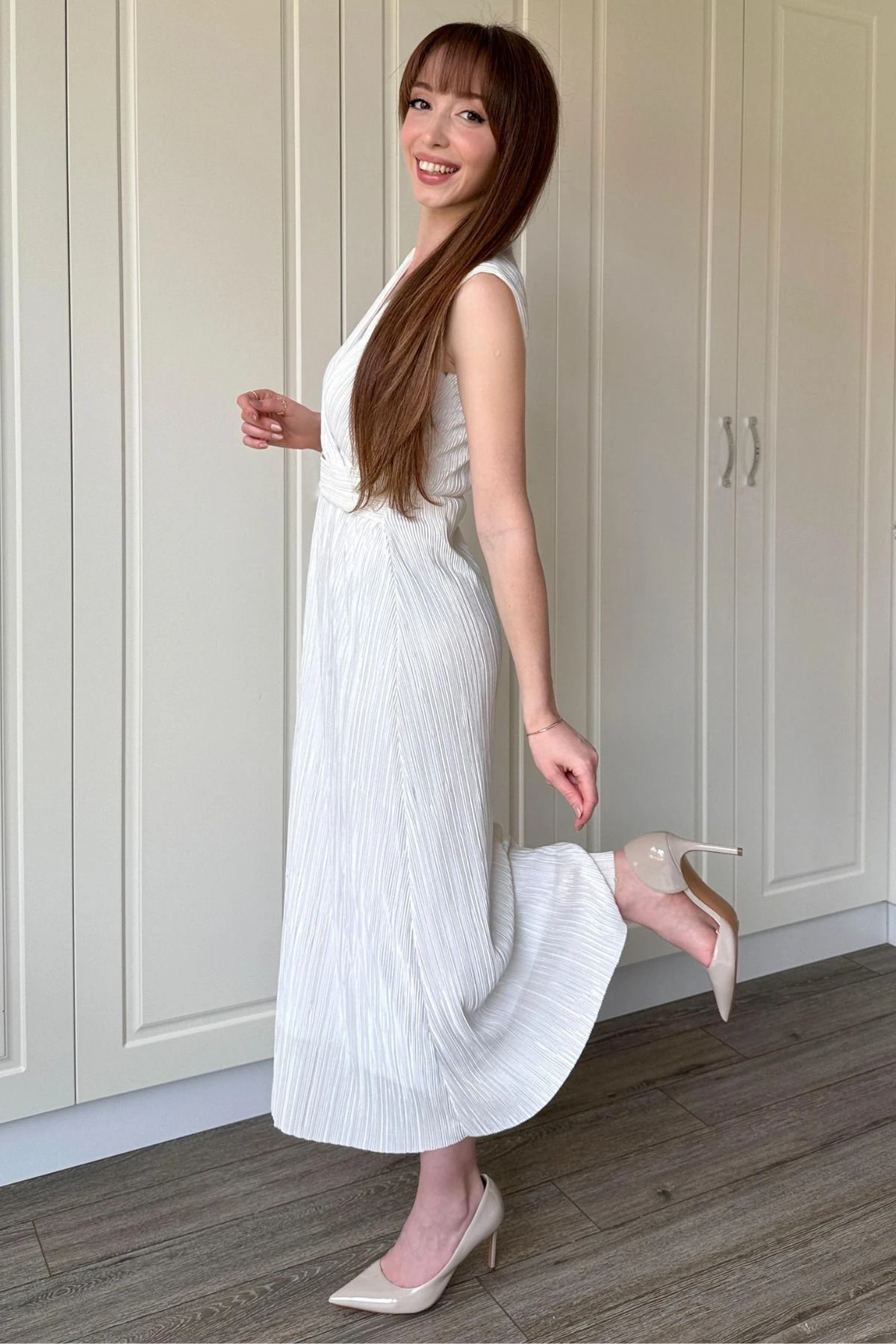 Kruvaze Yaka Krinkıl Midi Tokalı Elbise