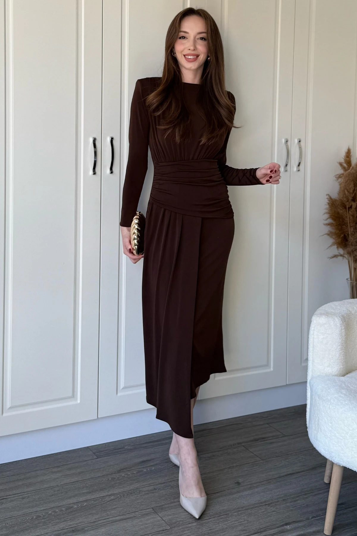 Bel Detaylı Vatkalı Uzun Kollu Bordo Maxi Elbise