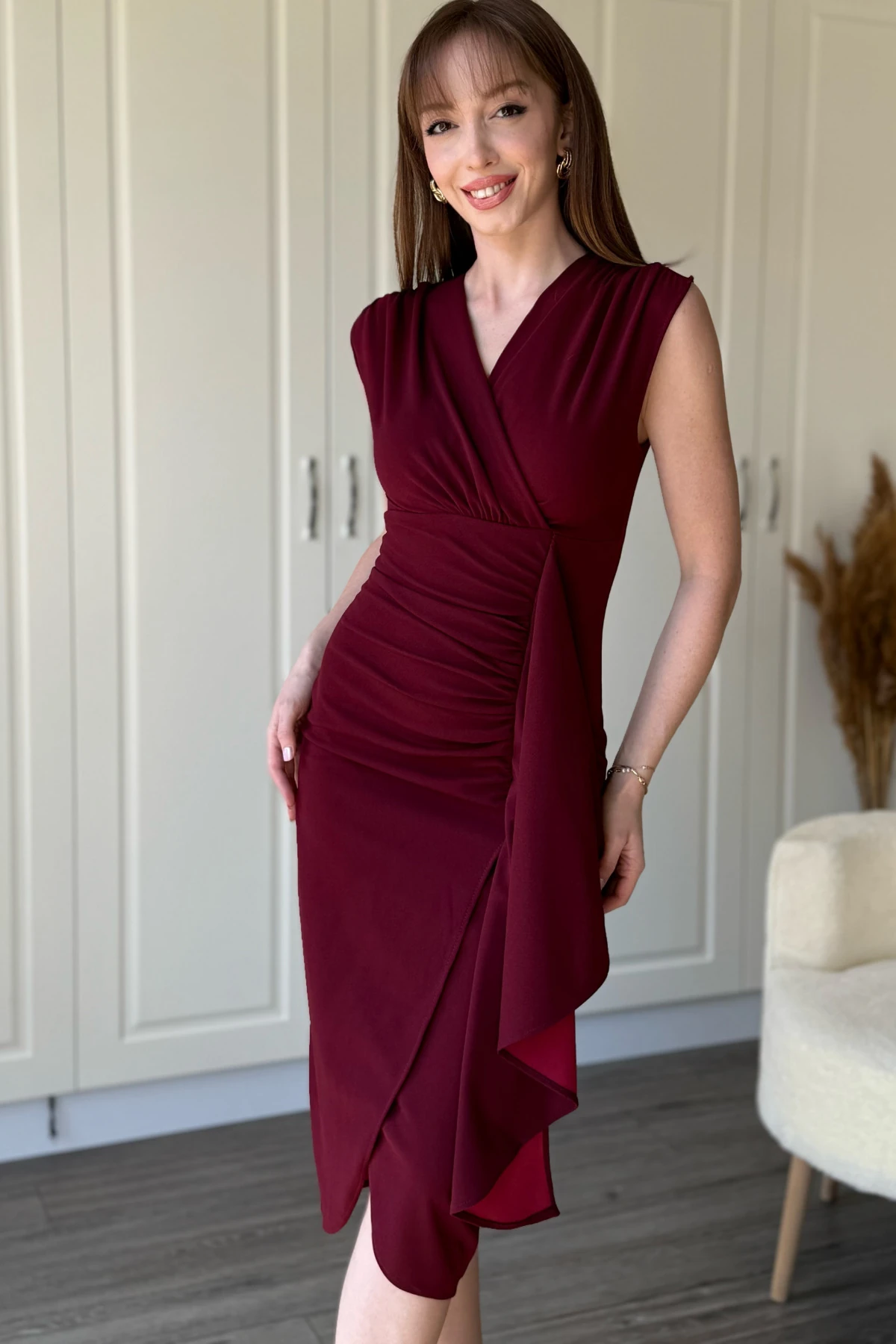 Fırfır Detaylı Kruvaze Yaka Midi Bordo Elbise