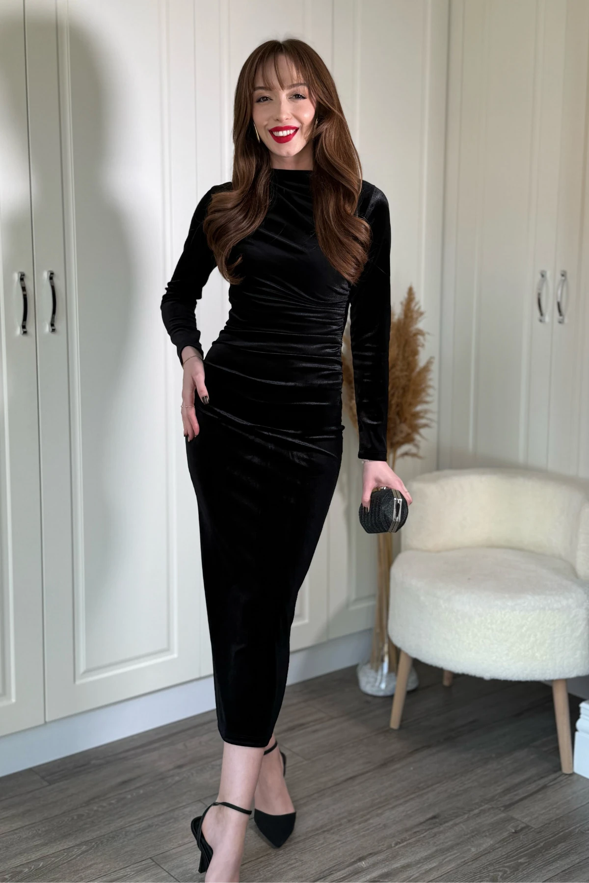 Kadife Drapeli Zarif Midi Elbise