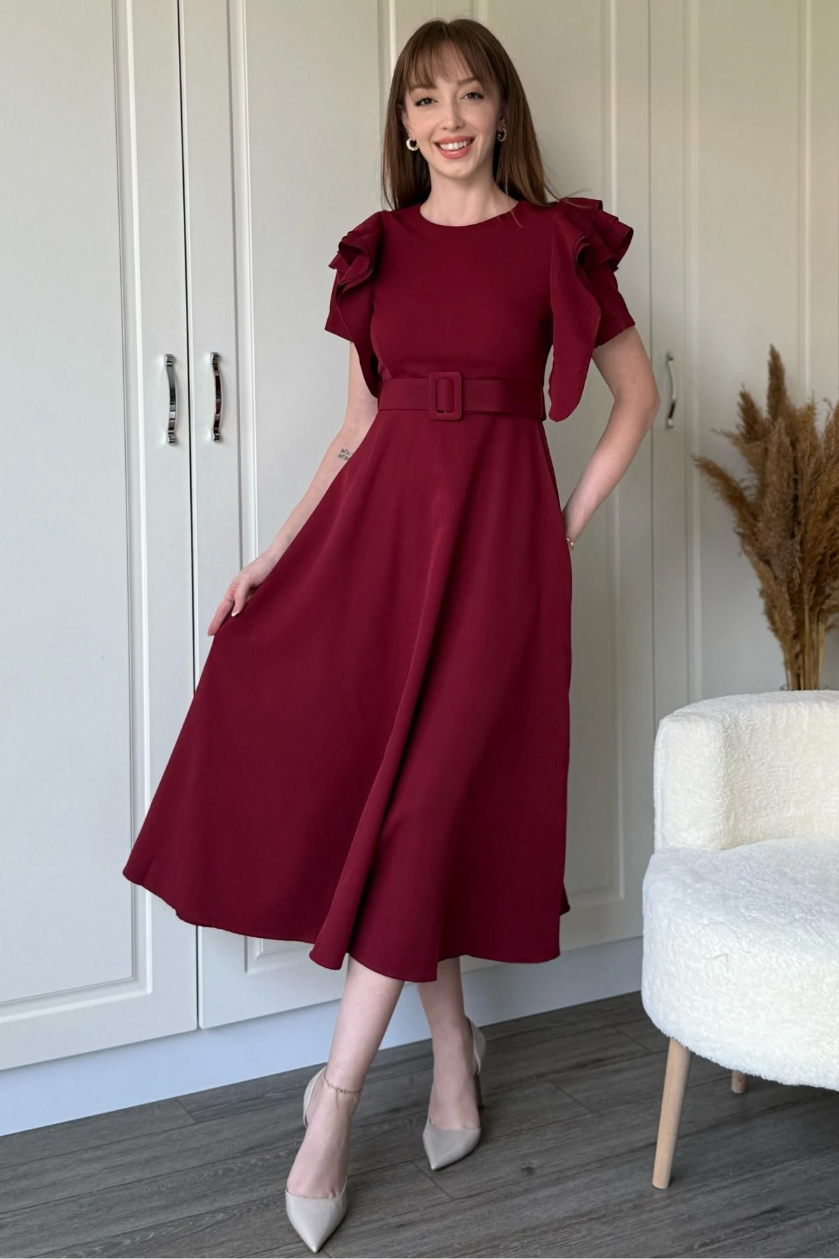 Fırfır Detaylı Kemerli Midi Kloş Bordo Elbise