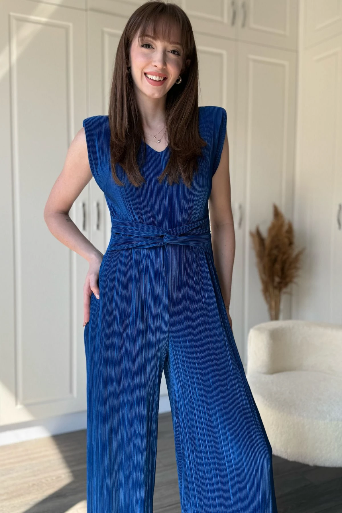 Vatkalı Bel Detaylı Krinkıl Piliseli Bol Paça Beyaz Tulum