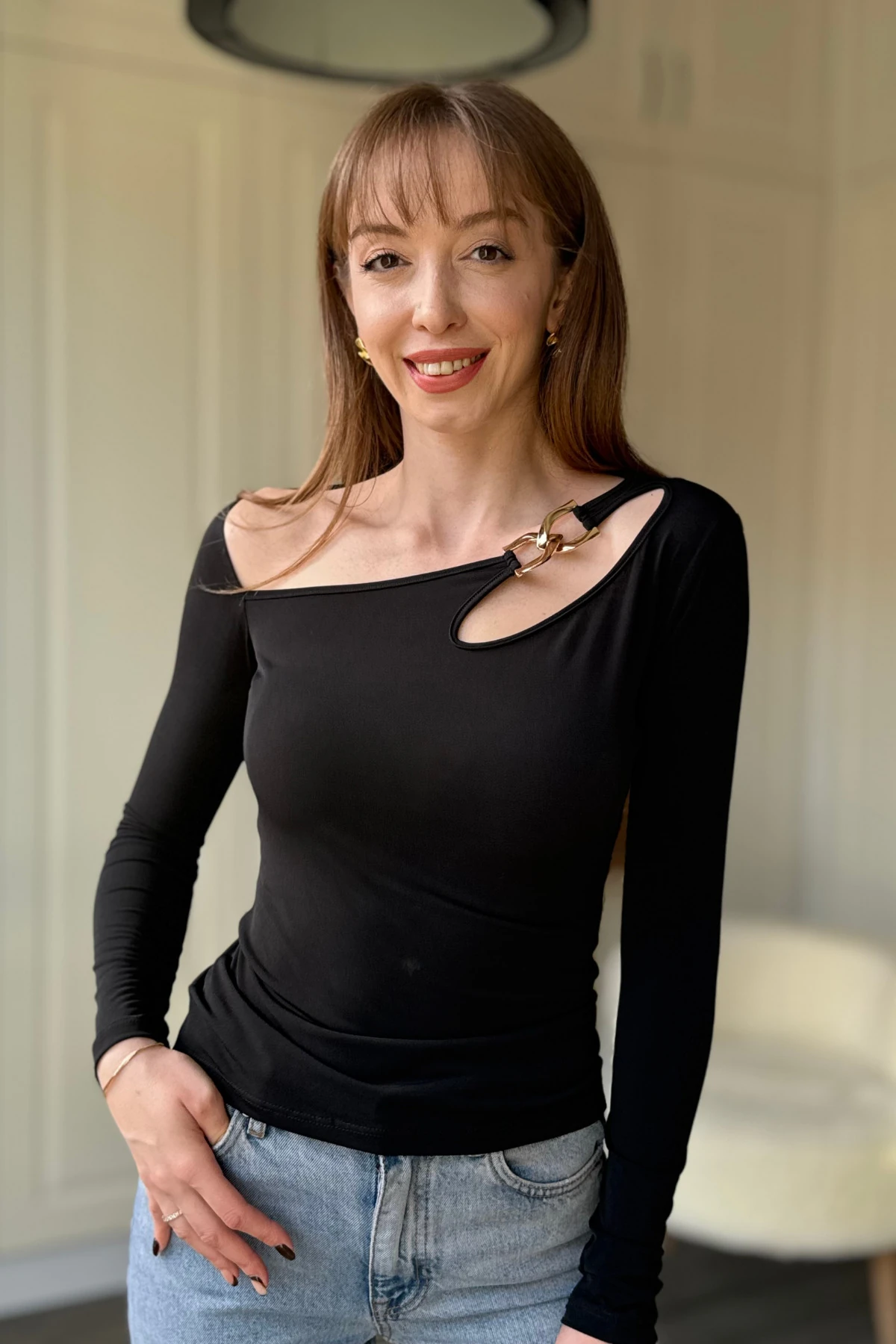 Omuz Detaylı Tokalı Body