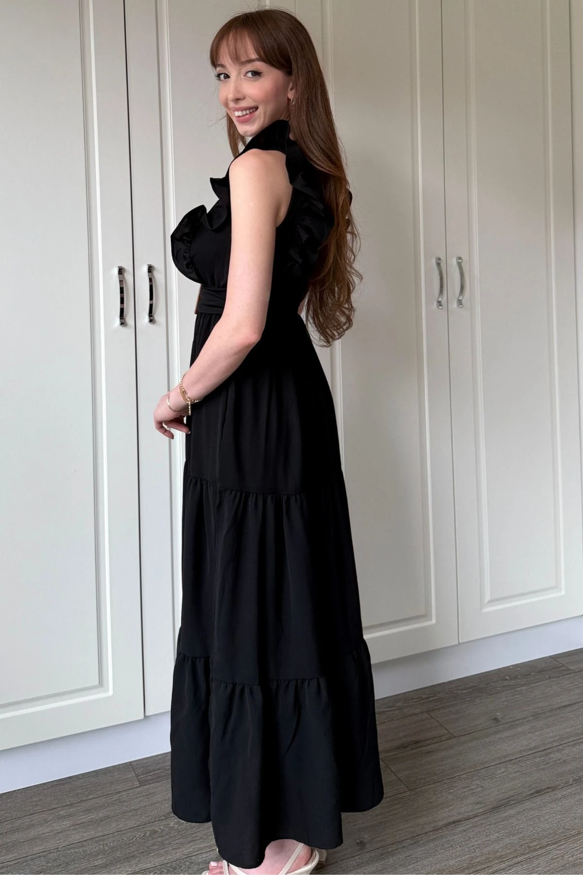  Kol Fırfırlı Yırtmaçlı Uzun Elbise