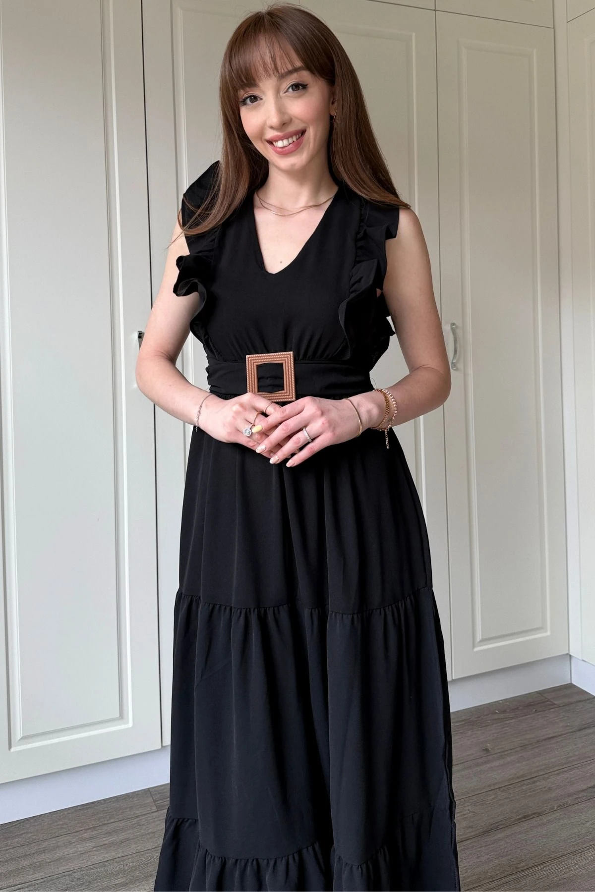  Kol Fırfırlı Yırtmaçlı Uzun Elbise