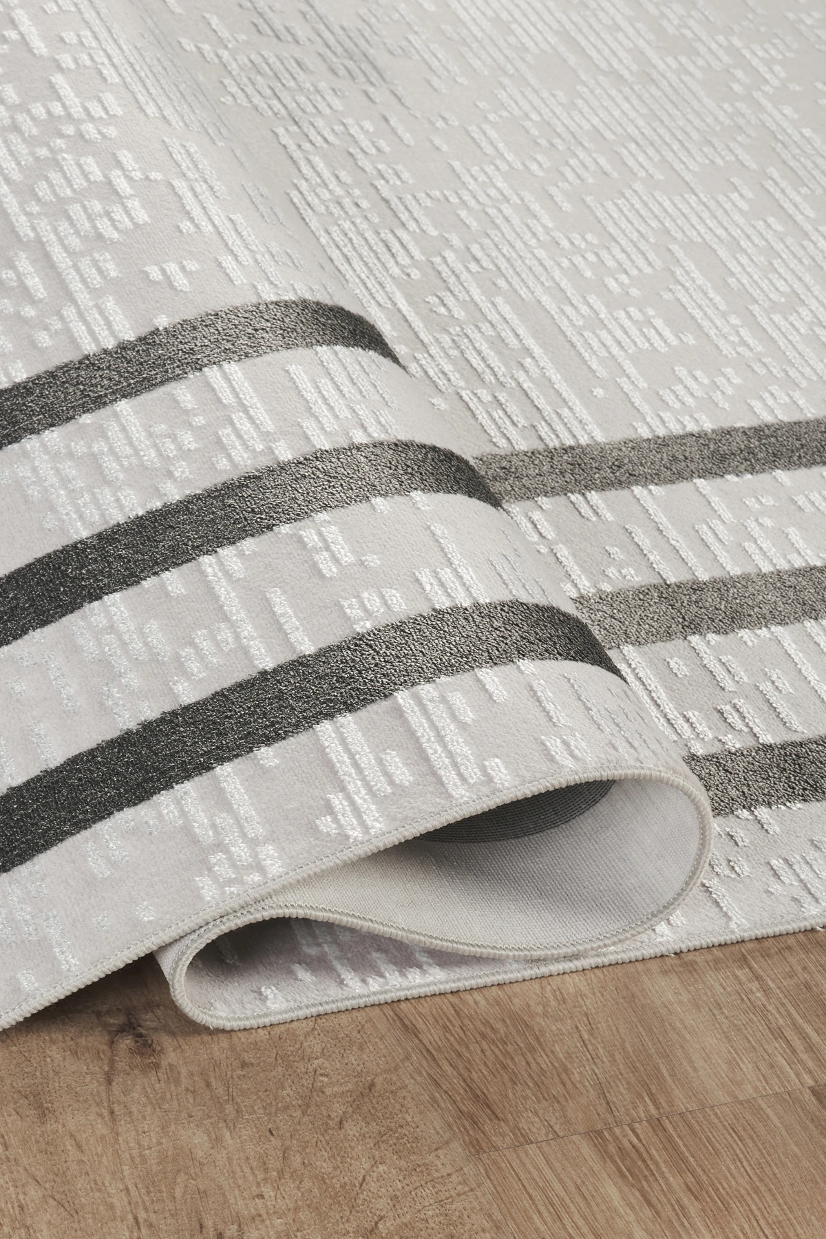 Çerçeveli Klasik Desen, Parlak Yüzey, Yıkanabilir Halı Gri-Antrasit Monza Kadife (2017) - Gri-Antrasit