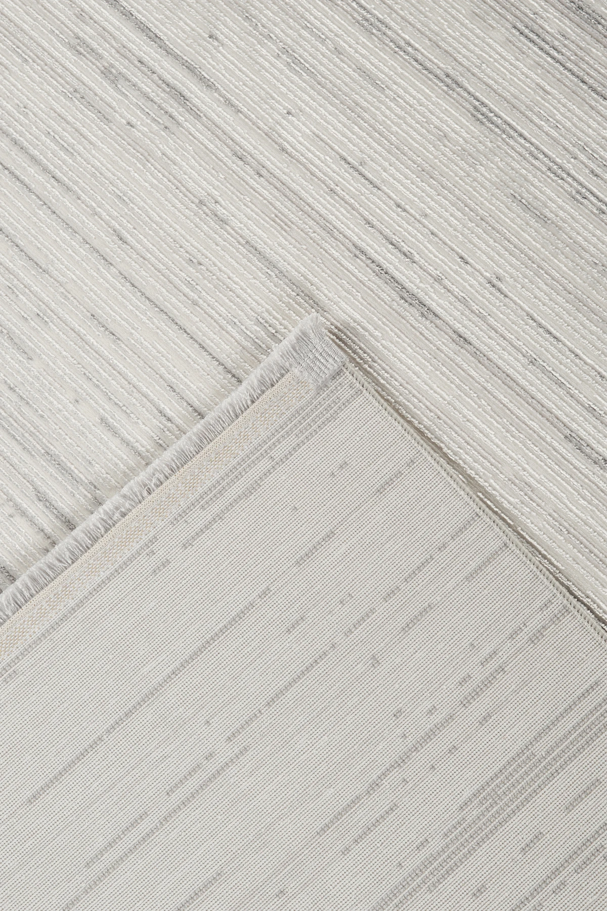 Düz ve Şık Desen, Yıkanabilir, Kaydırmaz, Toz Tutmaz Kadife Halı - Gri