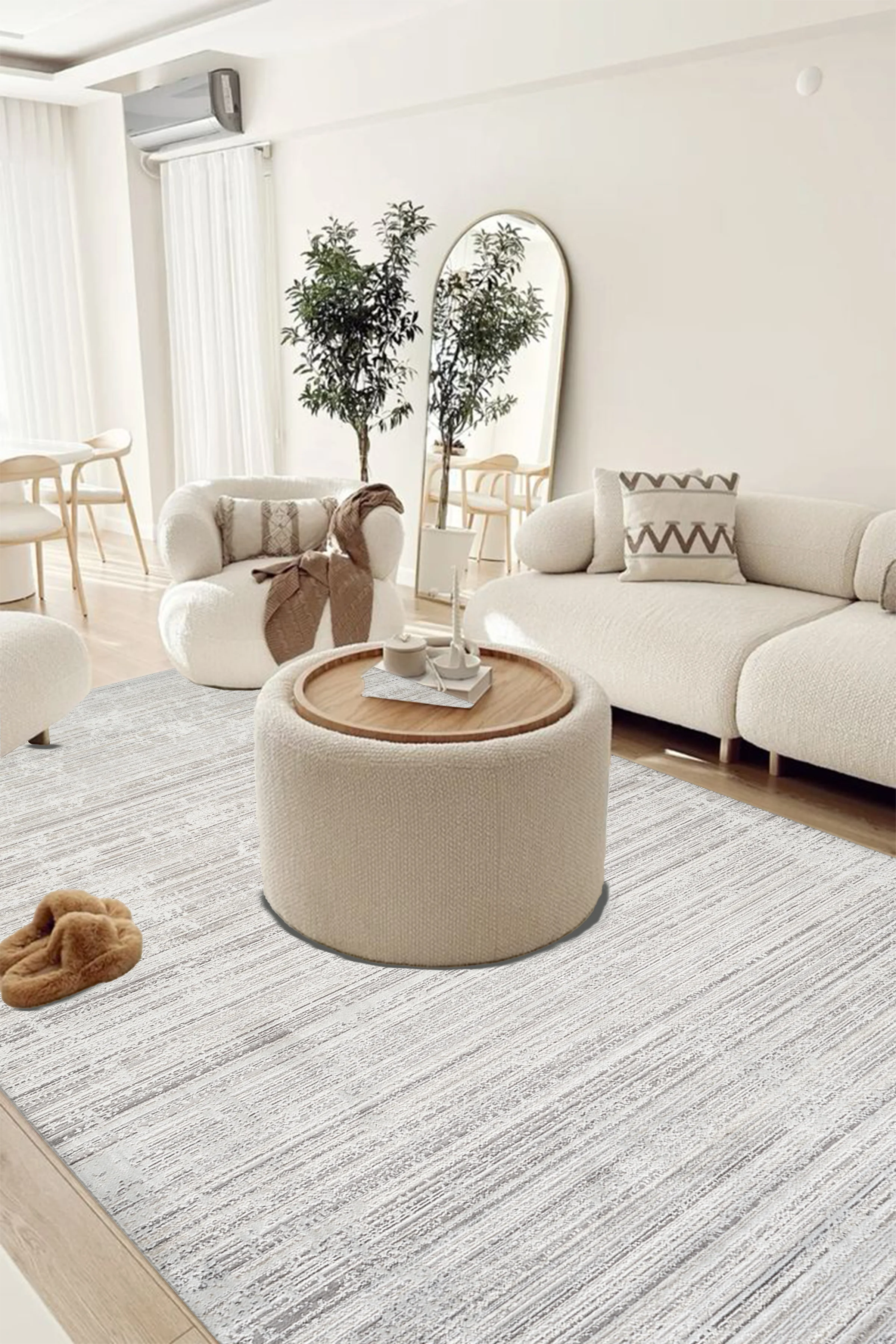 İnce Akrilik Kadife Halı – Parlak, Yumuşak Dokulu, Kaydırmaz Tabanlı, Makinada Yıkanabilir