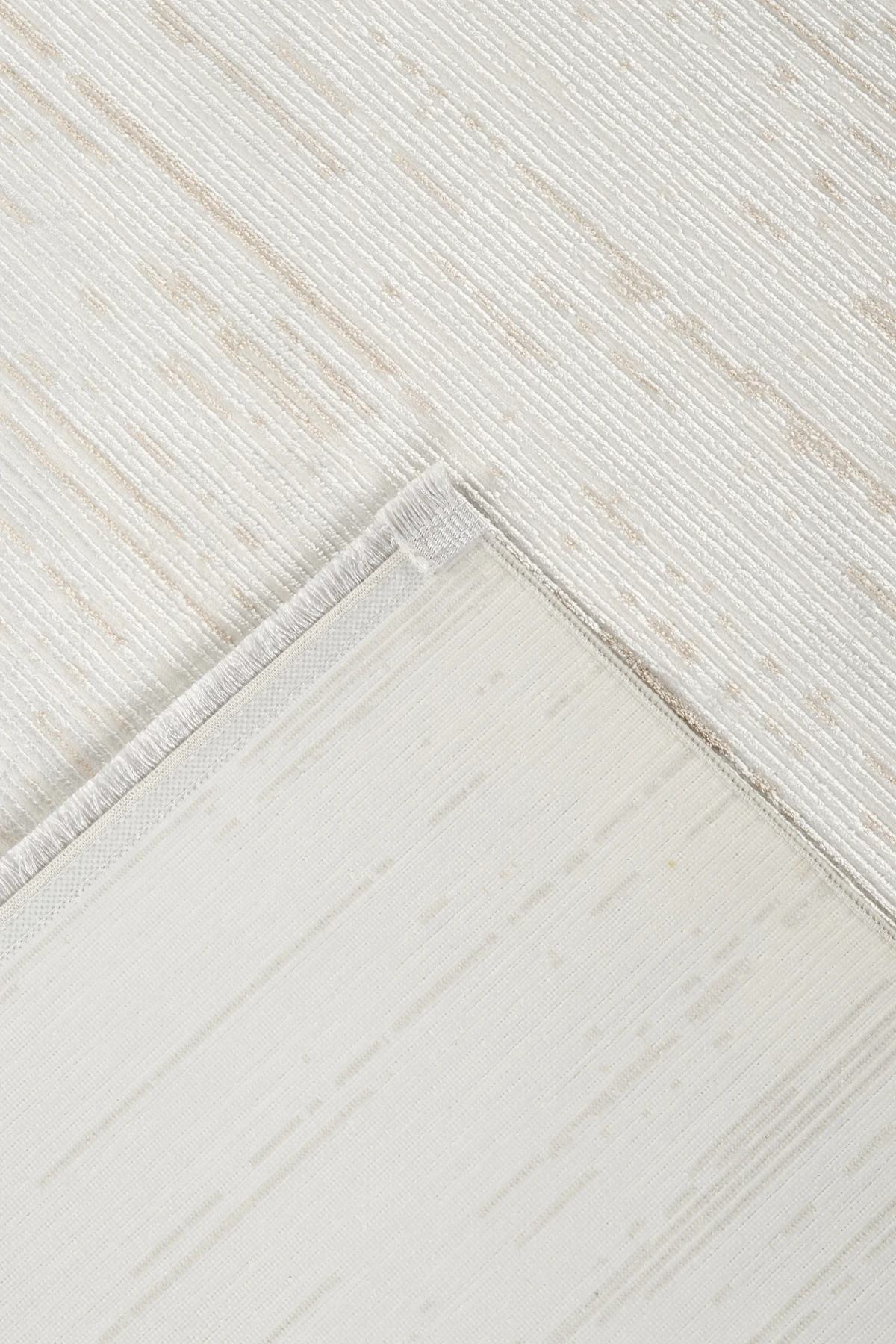 Düz ve Şık Desen, Yıkanabilir, Kaydırmaz, Toz Tutmaz Kadife Halı - Bej