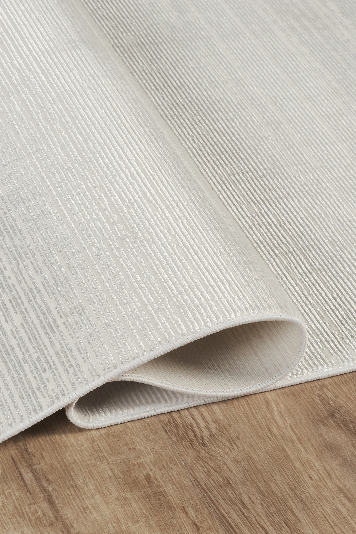 Düz ve Şık Desen, Yıkanabilir, Kaydırmaz, Toz Tutmaz Kadife Halı - Beyaz