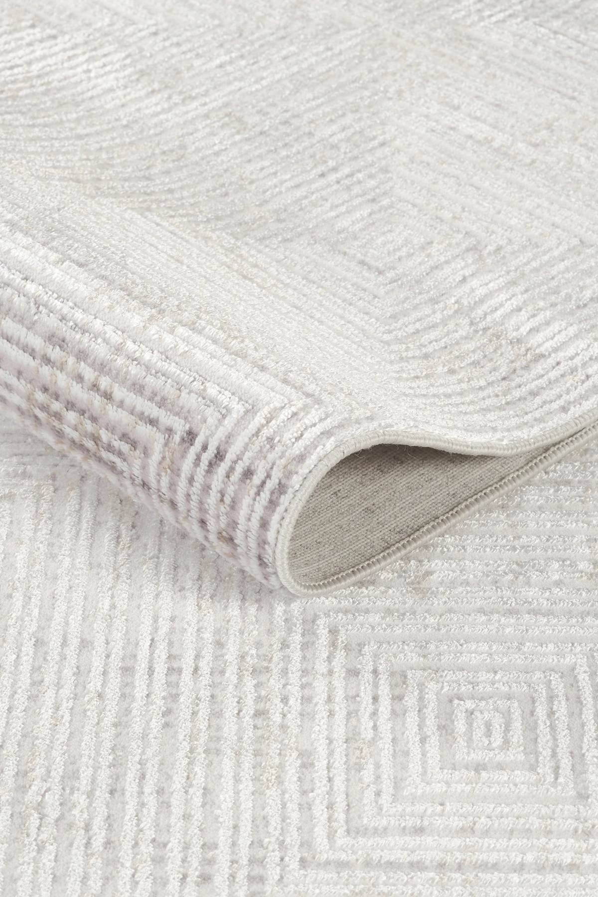 Kare Desenli Kadife Halı - İnce Akrilik, Salon, Koridor, Yıkanabilir, Kaydırmaz - Bej