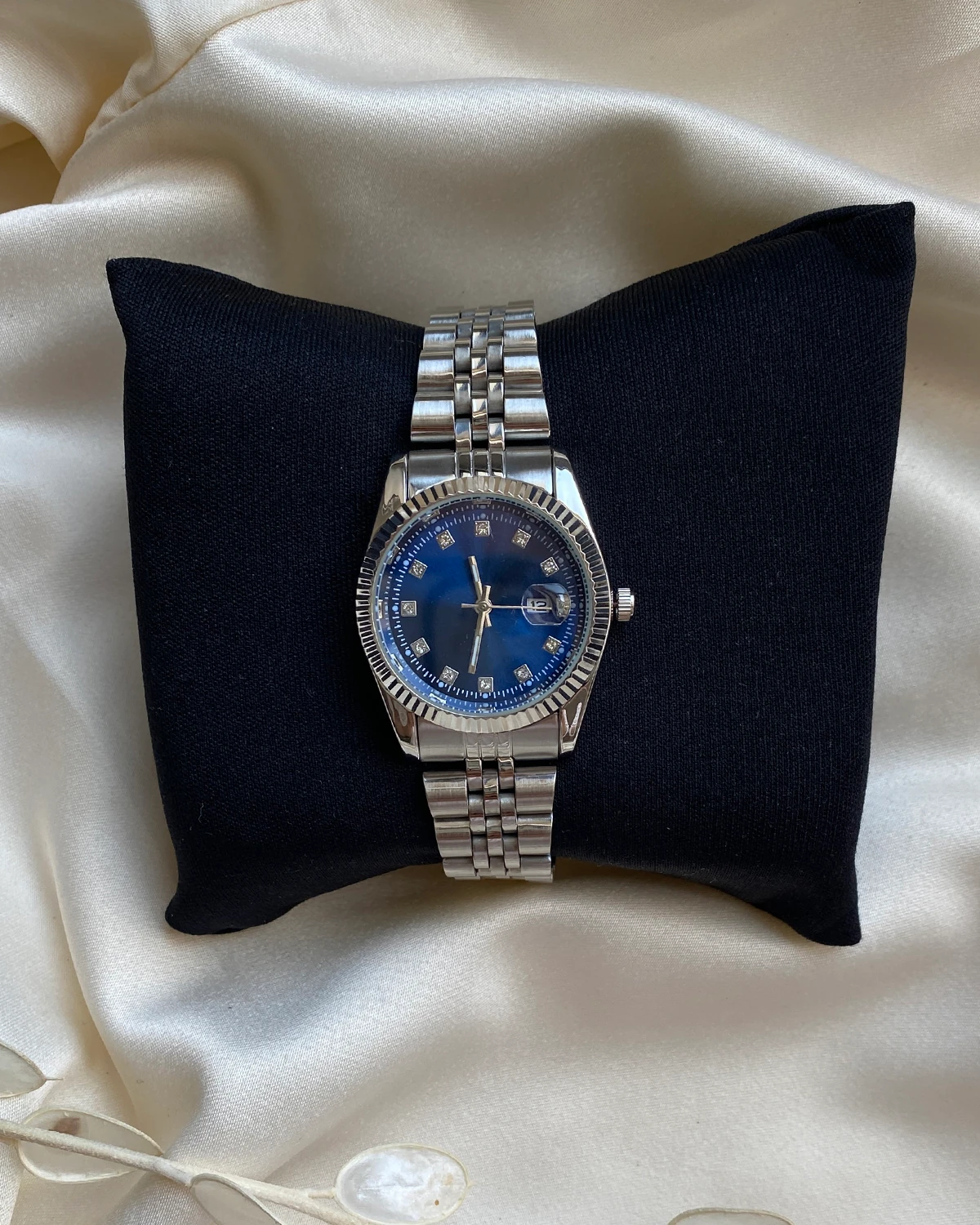 Mavi Kadran Gümüş Rengi Taş Detaylı Çelik Kordon Kadın Saati