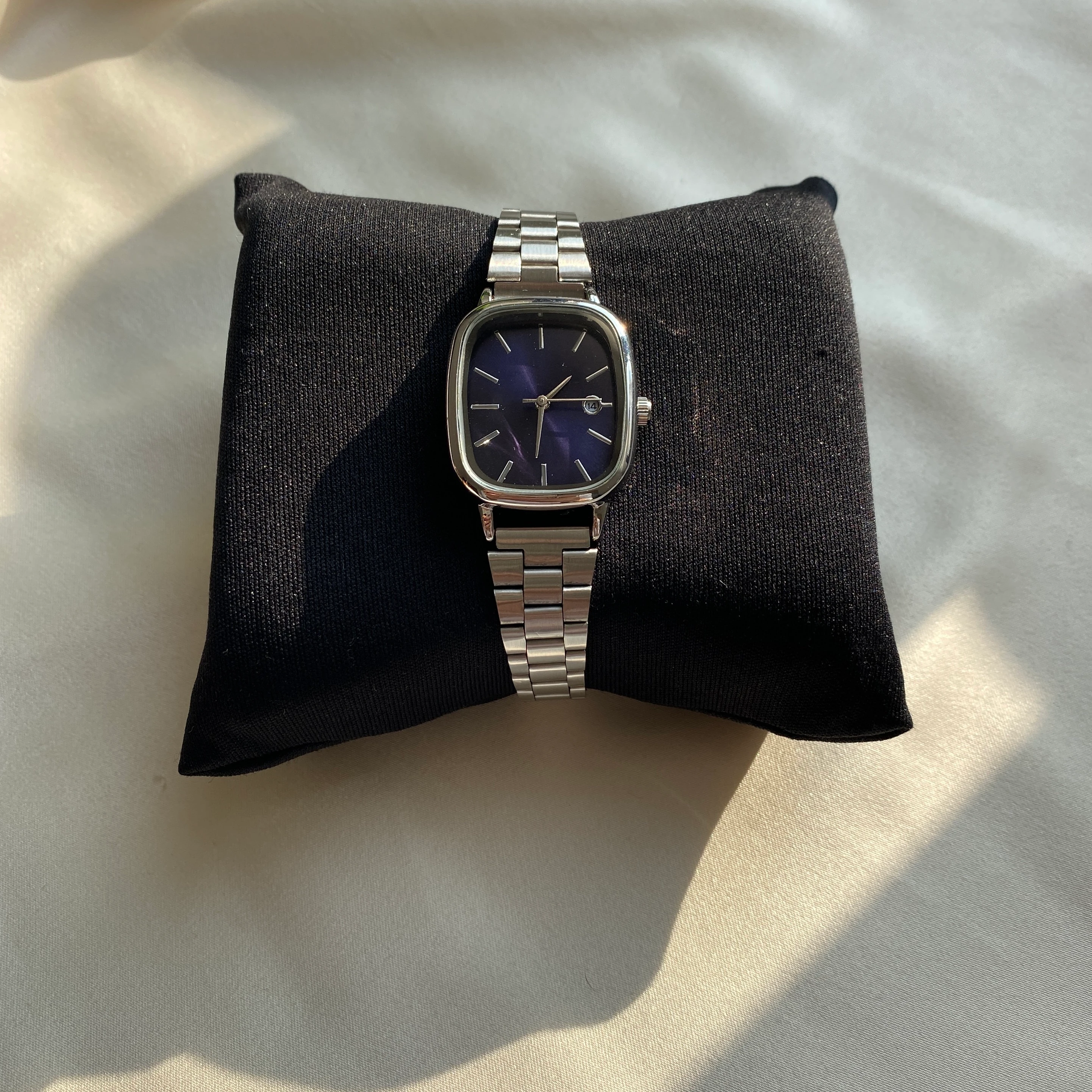 Lacivert Kadran Gümüş Metal Takvimli Çift Saati 