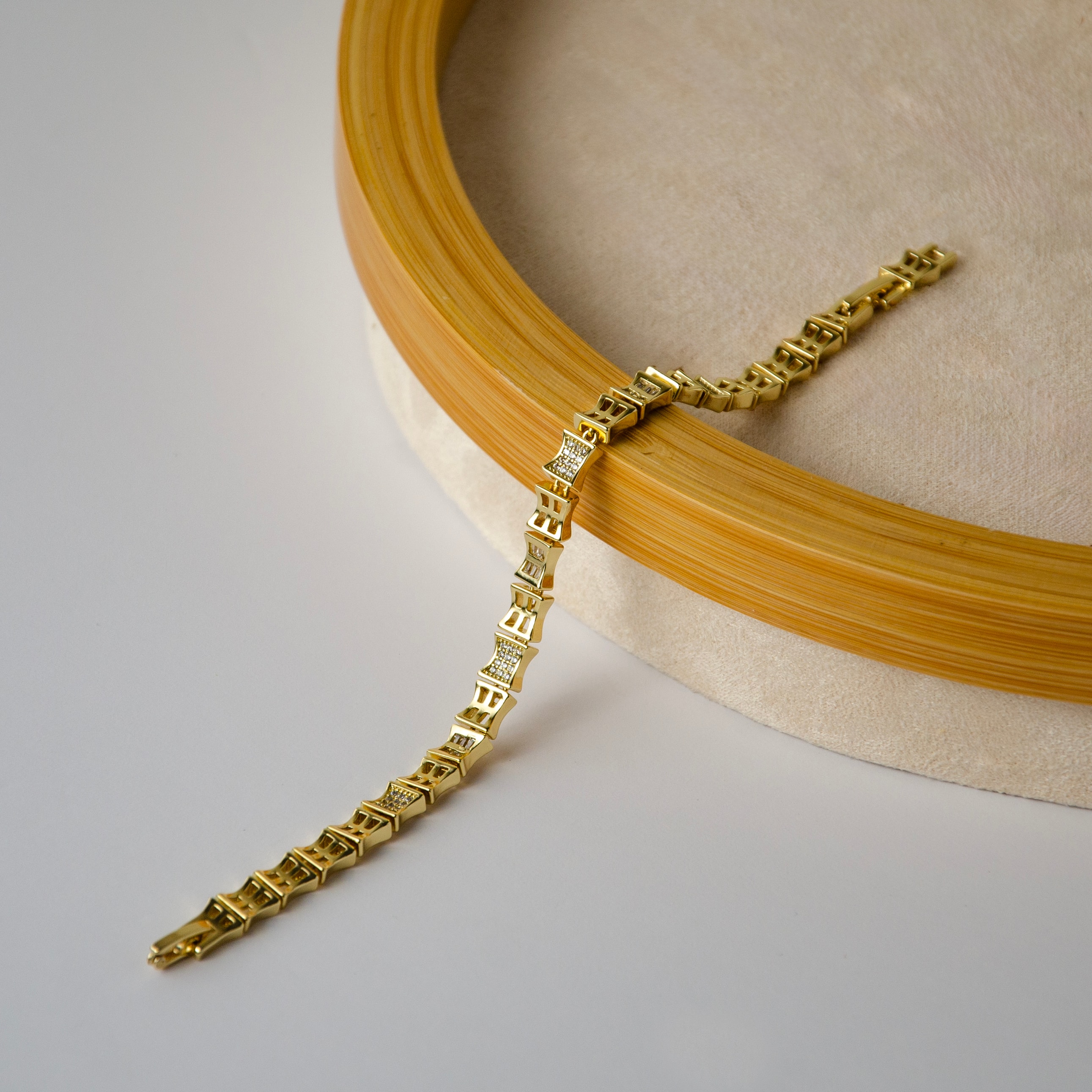 Xuping Altın Kaplama Halka Zincir Bileklik - Pırlantalı ve Şık