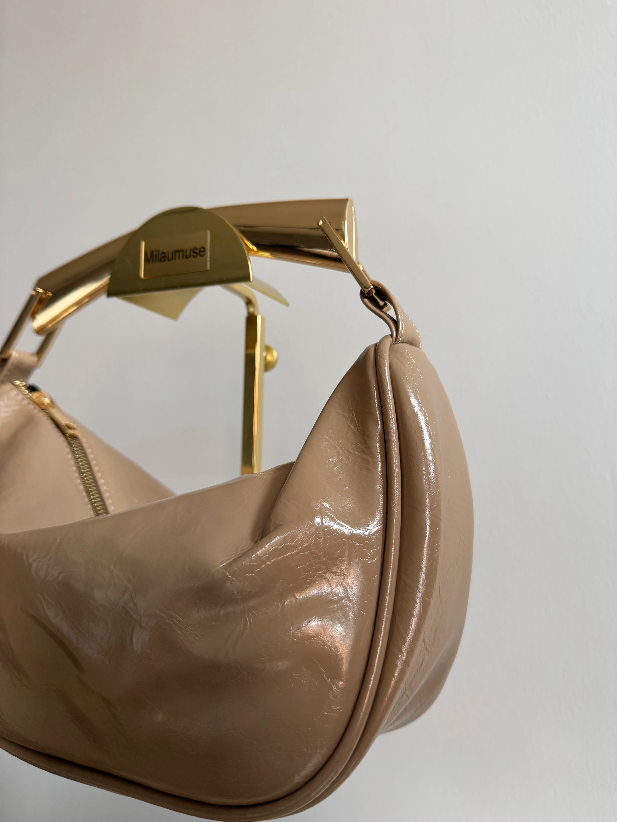 Toskana El ve Çapraz Şık Metal Tutmalı  Bayan Çanta Siyah