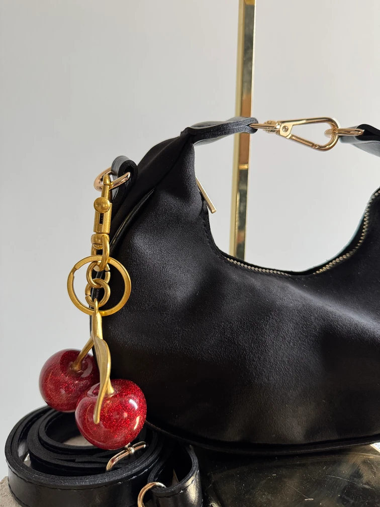 Cherry Deri  Baget veÇapraz Bayan Çanta Siyah