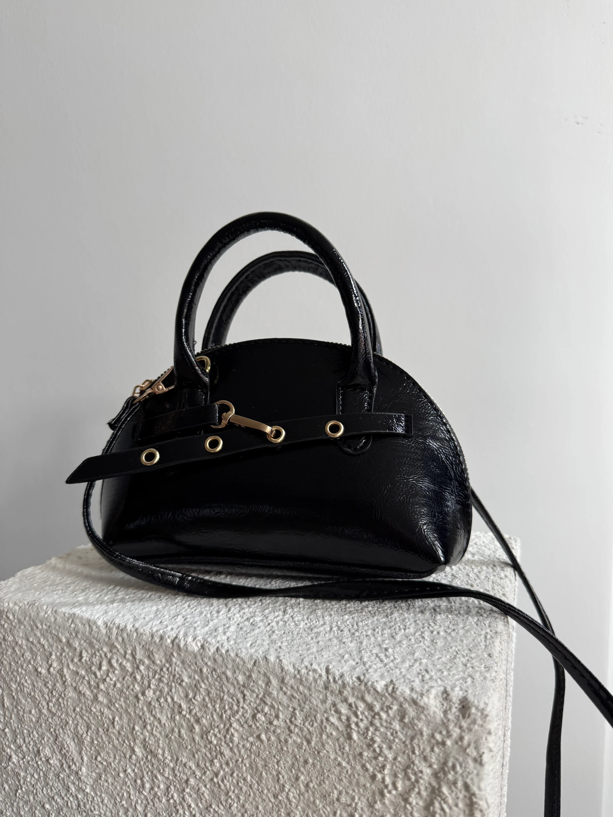 Jasper Çatlak Görünümlü Deri Mini boy Bayan Çanta Siyah