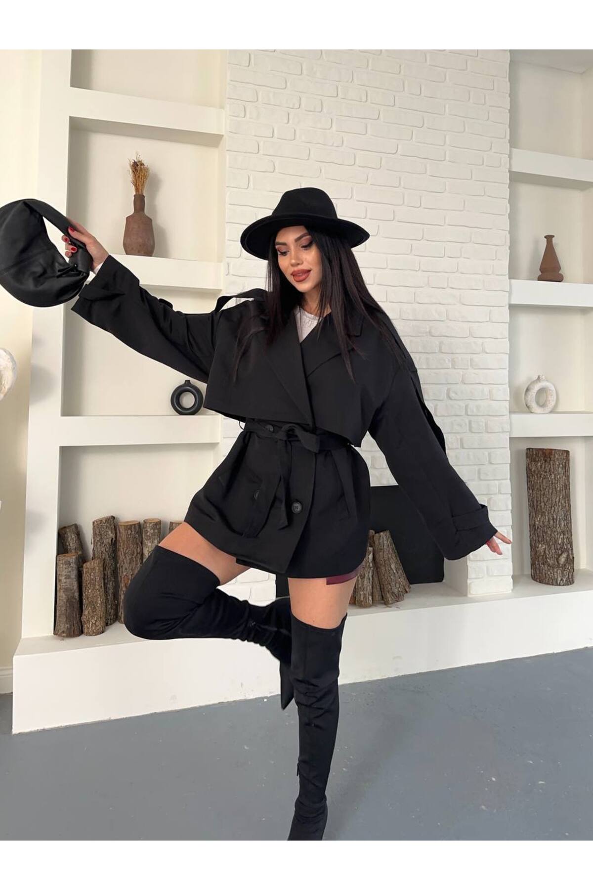 Düğmeli Kuşaklı Trençkot